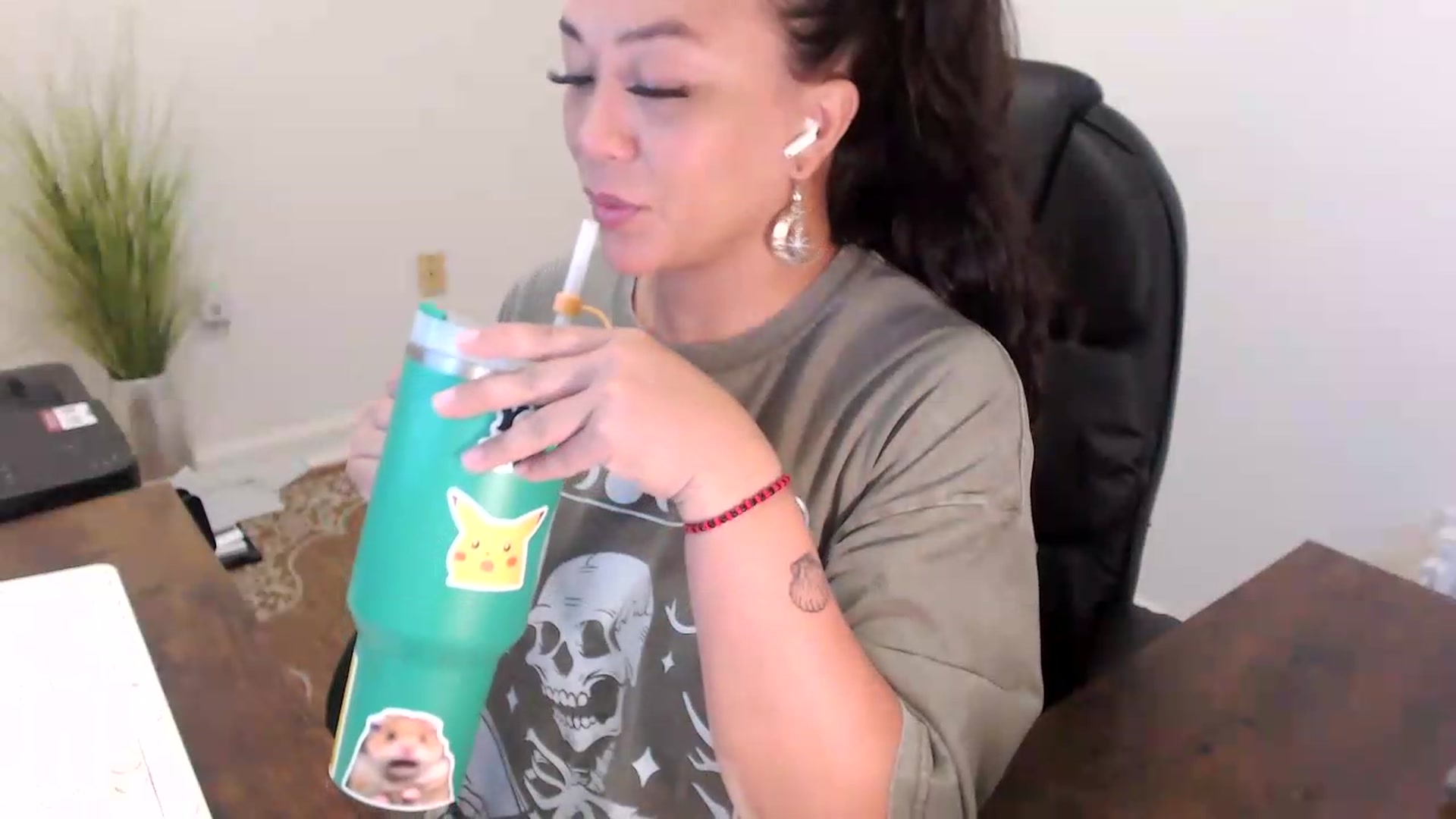 Gallery image thumbnail from MickaylaStar's myfreecams stream on, 07/10/2026, 13:19 image 13 of 20