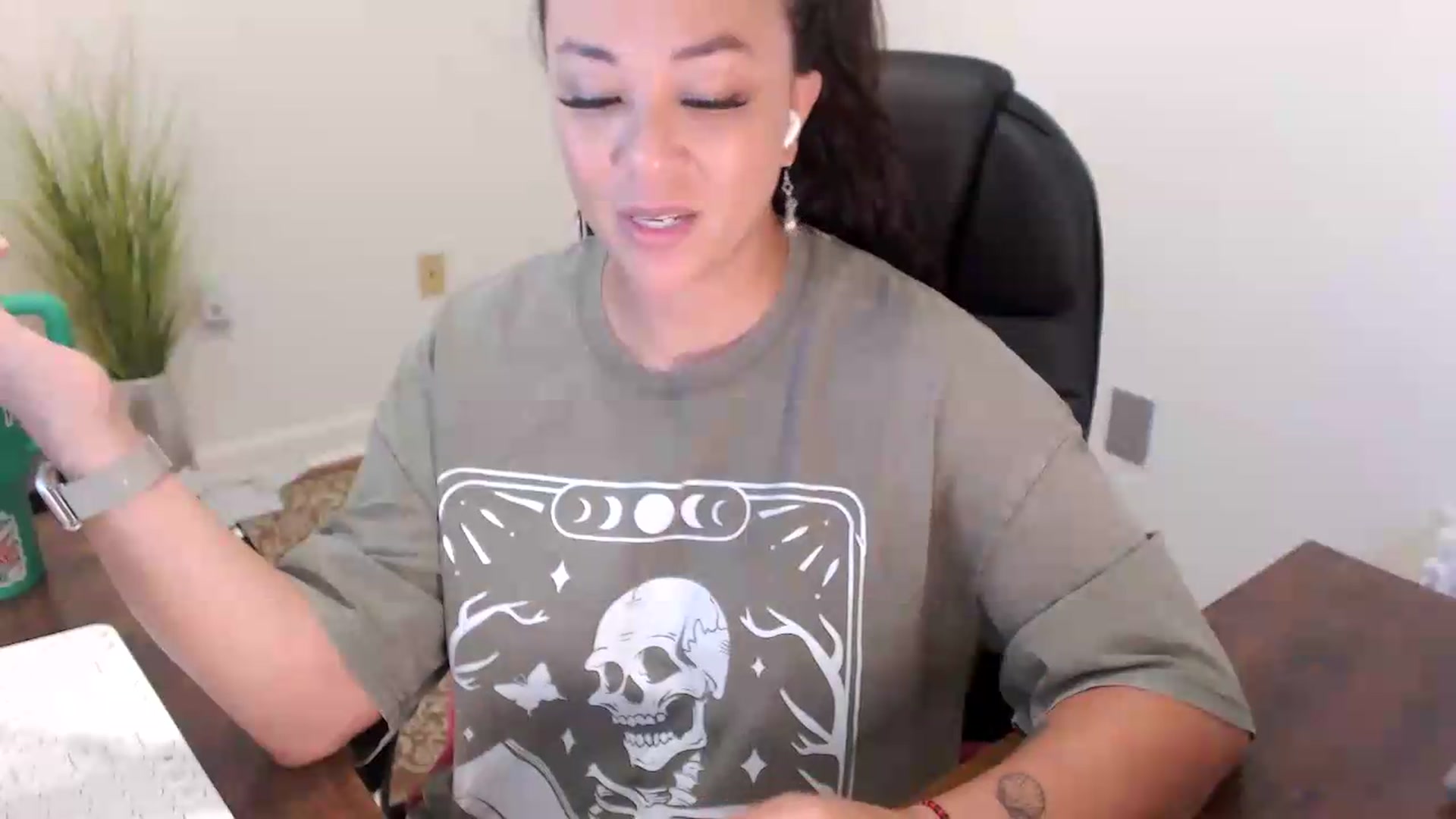 Gallery image thumbnail from MickaylaStar's myfreecams stream on, 07/10/2026, 13:19 image 19 of 20