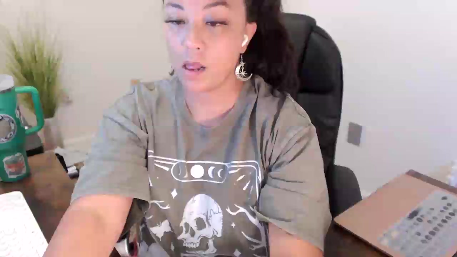 Gallery image thumbnail from MickaylaStar's myfreecams stream on, 07/10/2026, 15:37 image 1 of 20