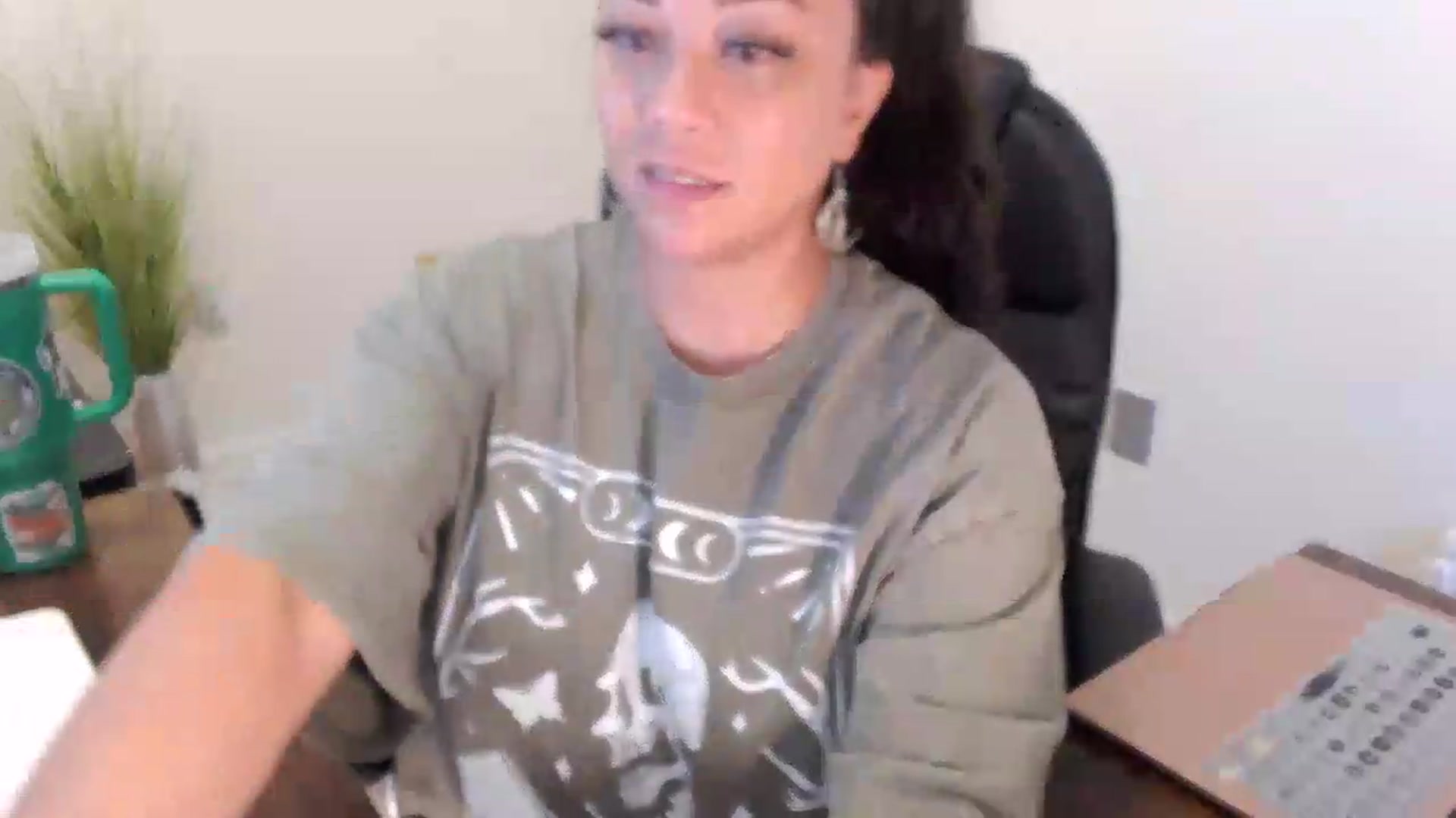 Gallery image thumbnail from MickaylaStar's myfreecams stream on, 07/10/2026, 15:37 image 15 of 20