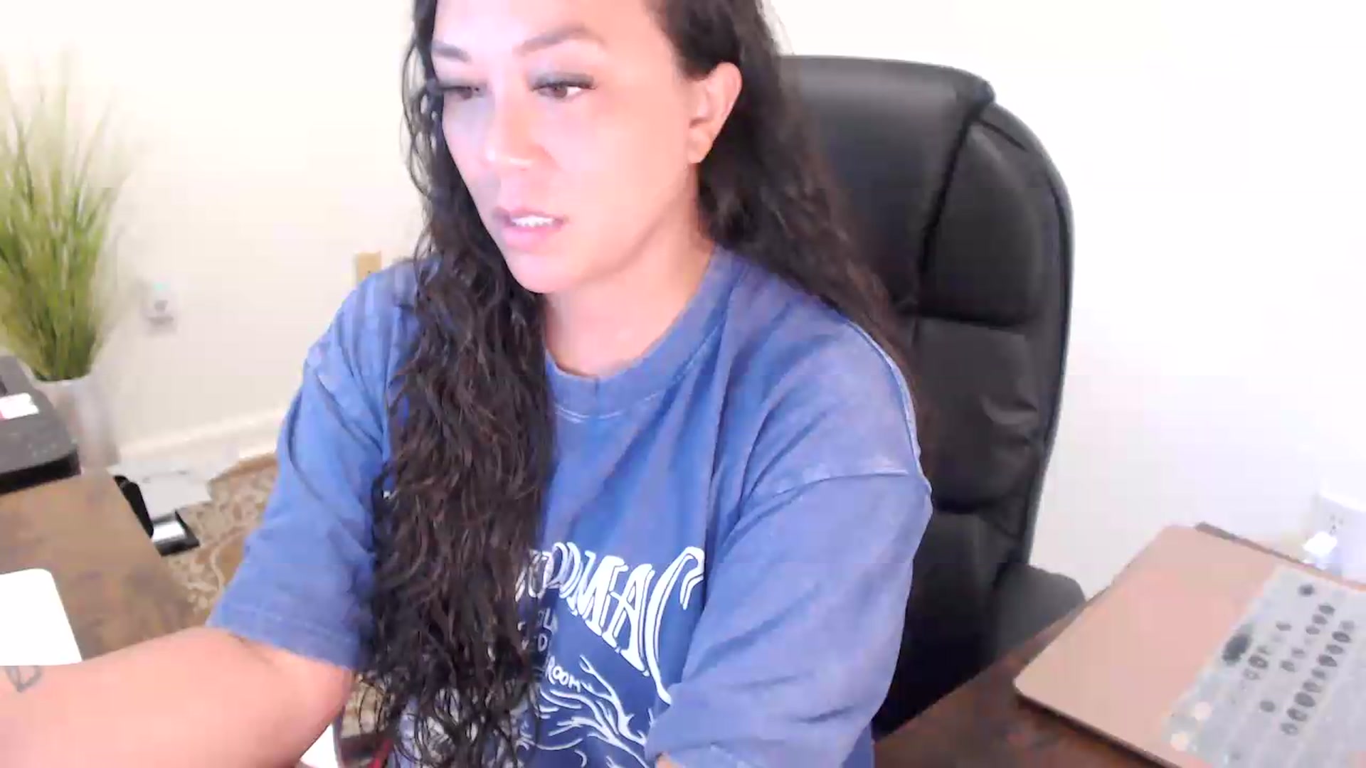 Gallery image thumbnail from MickaylaStar's myfreecams stream on, 07/13/2026, 15:10 image 9 of 20