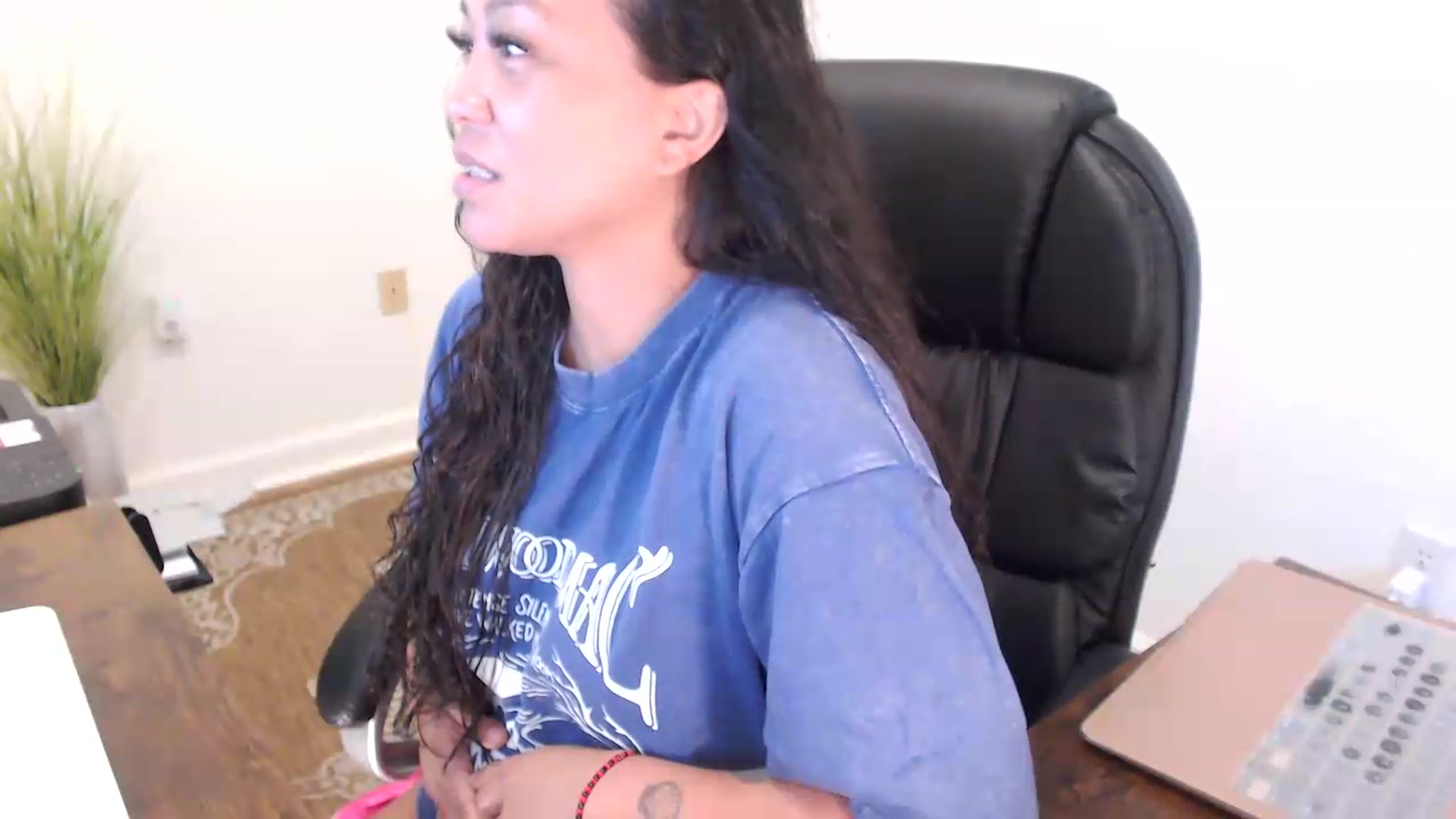 Gallery image thumbnail from MickaylaStar's myfreecams stream on, 07/13/2026, 15:10 image 13 of 20