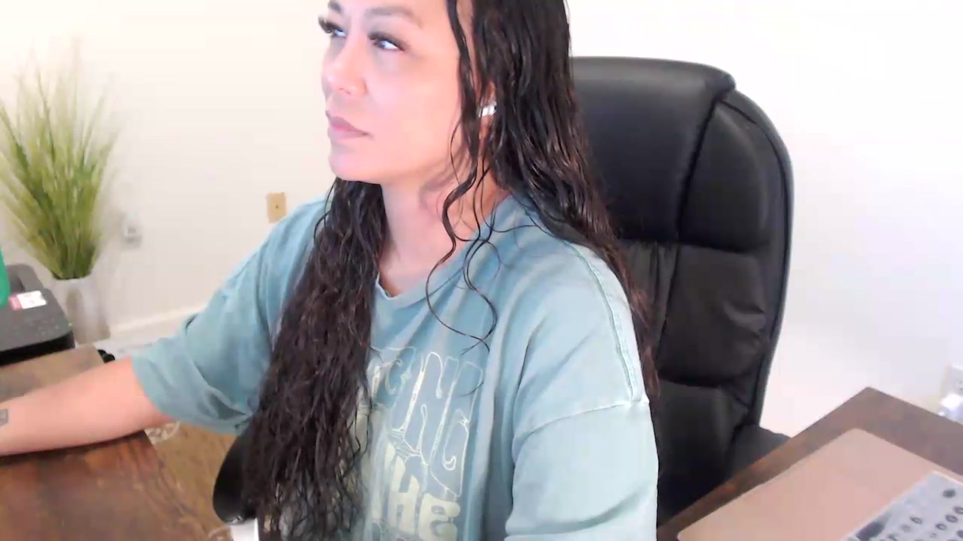 Gallery image thumbnail from MickaylaStar's myfreecams stream on, 07/15/2026, 15:08 image 19 of 20