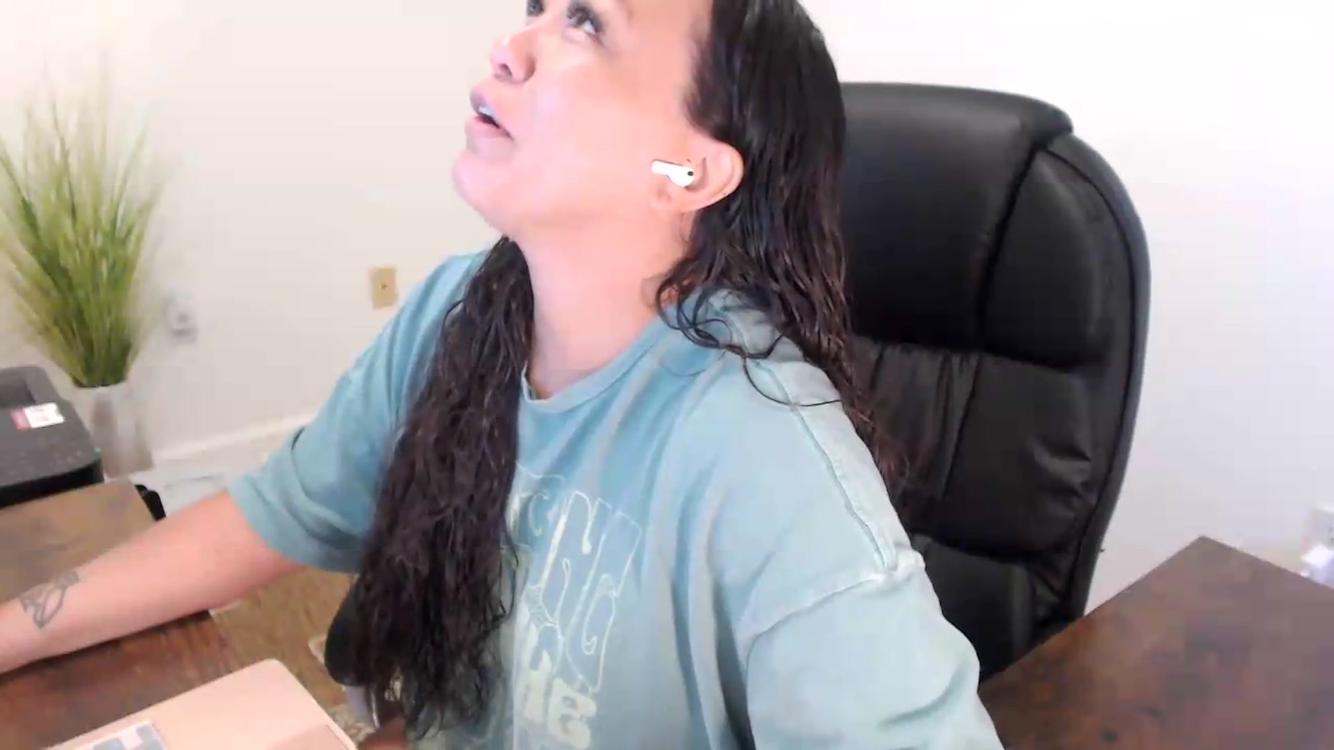 Gallery image thumbnail from MickaylaStar's myfreecams stream on, 07/15/2026, 15:08 image 11 of 20