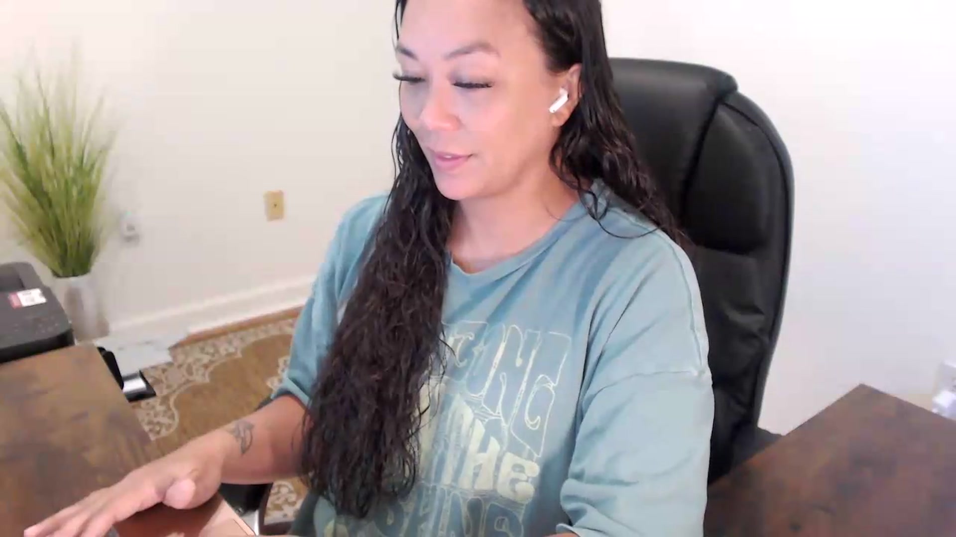 Gallery image thumbnail from MickaylaStar's myfreecams stream on, 07/15/2026, 15:08 image 14 of 20