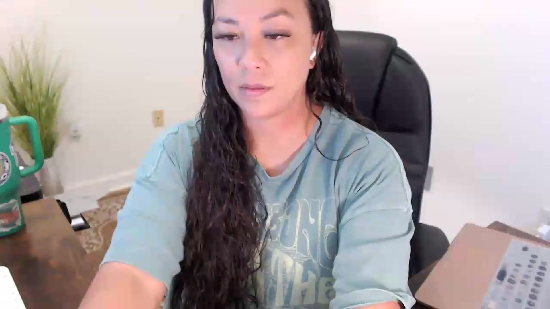 Gallery image thumbnail from MickaylaStar's myfreecams stream on, 07/15/2026, 15:36 image 3 of 20
