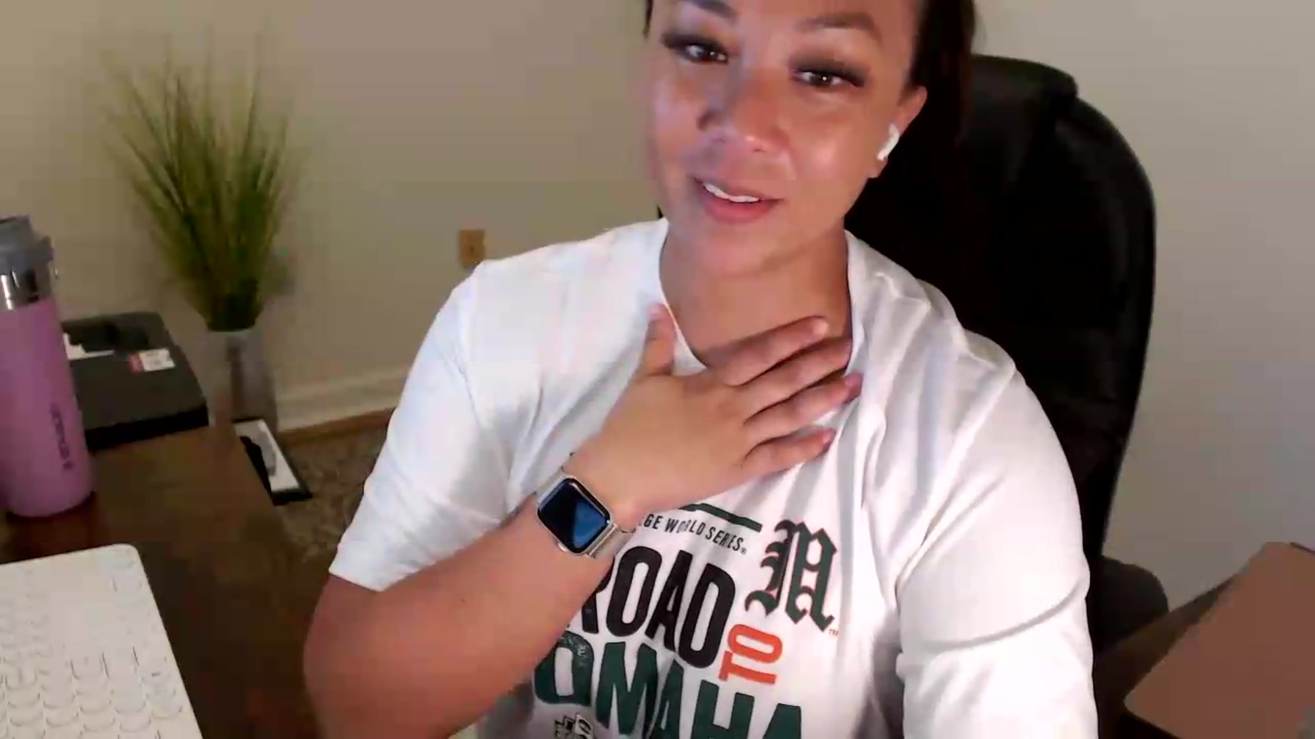 Gallery image thumbnail from MickaylaStar's myfreecams stream on, 07/21/2026, 16:05 image 6 of 20