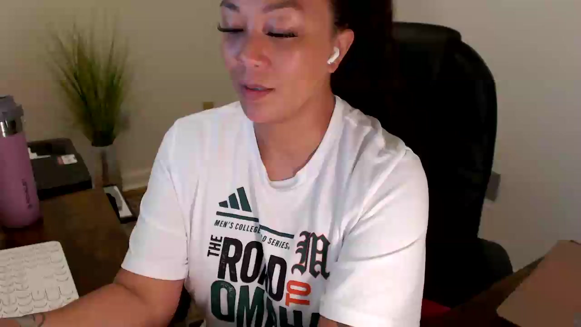 Gallery image thumbnail from MickaylaStar's myfreecams stream on, 07/21/2026, 16:05 image 5 of 20