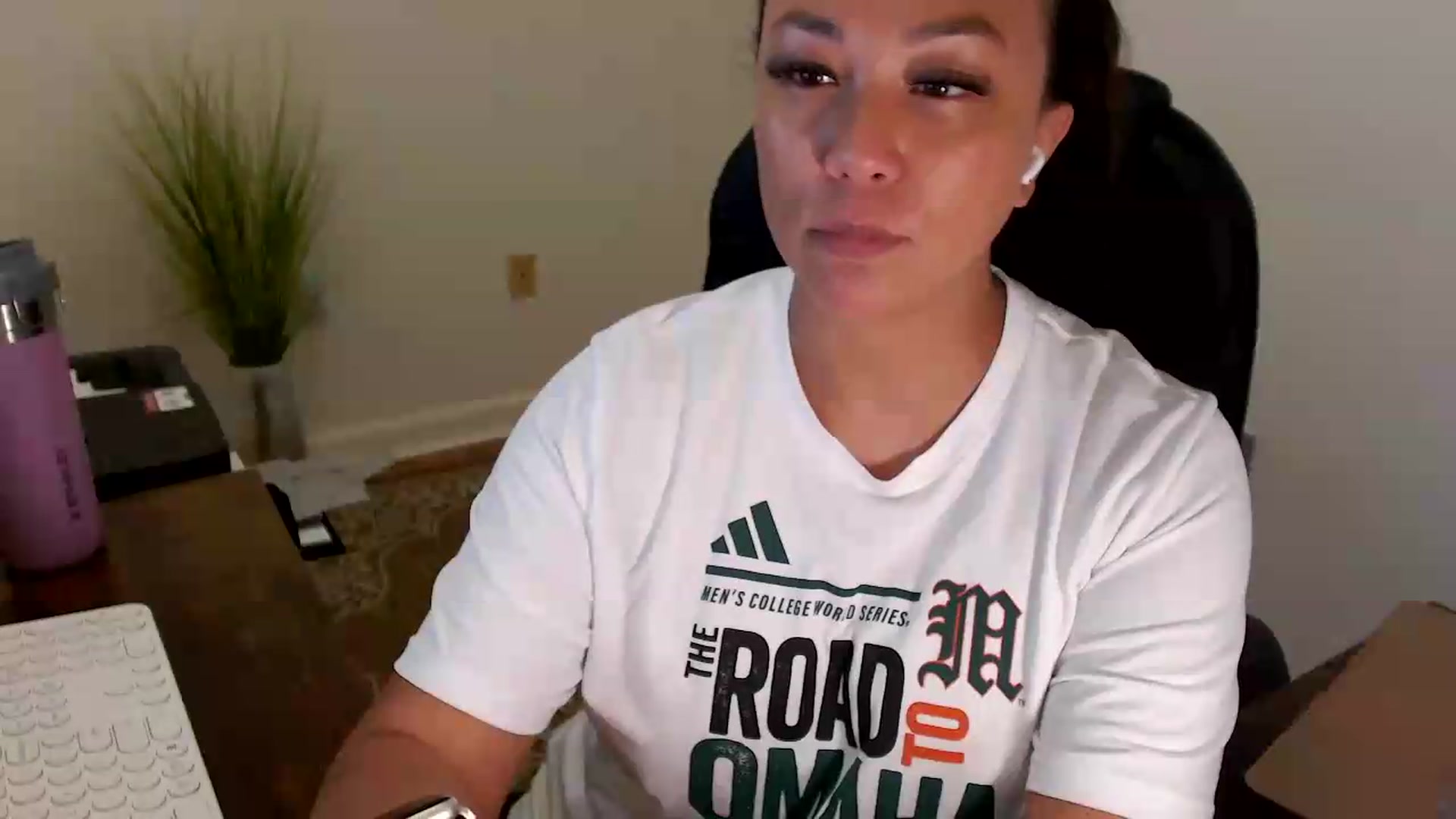 Gallery image thumbnail from MickaylaStar's myfreecams stream on, 07/21/2026, 16:05 image 11 of 20