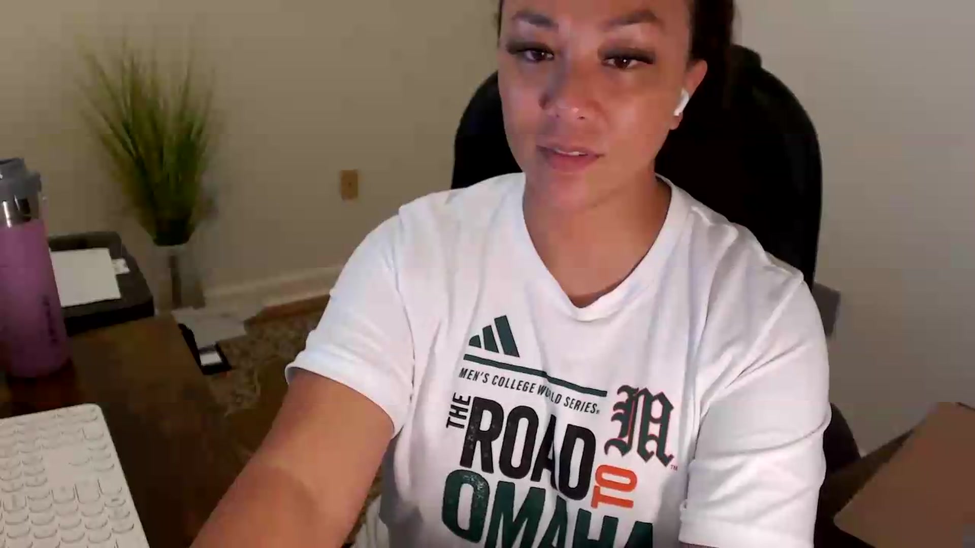 Gallery image thumbnail from MickaylaStar's myfreecams stream on, 07/21/2026, 16:05 image 13 of 20