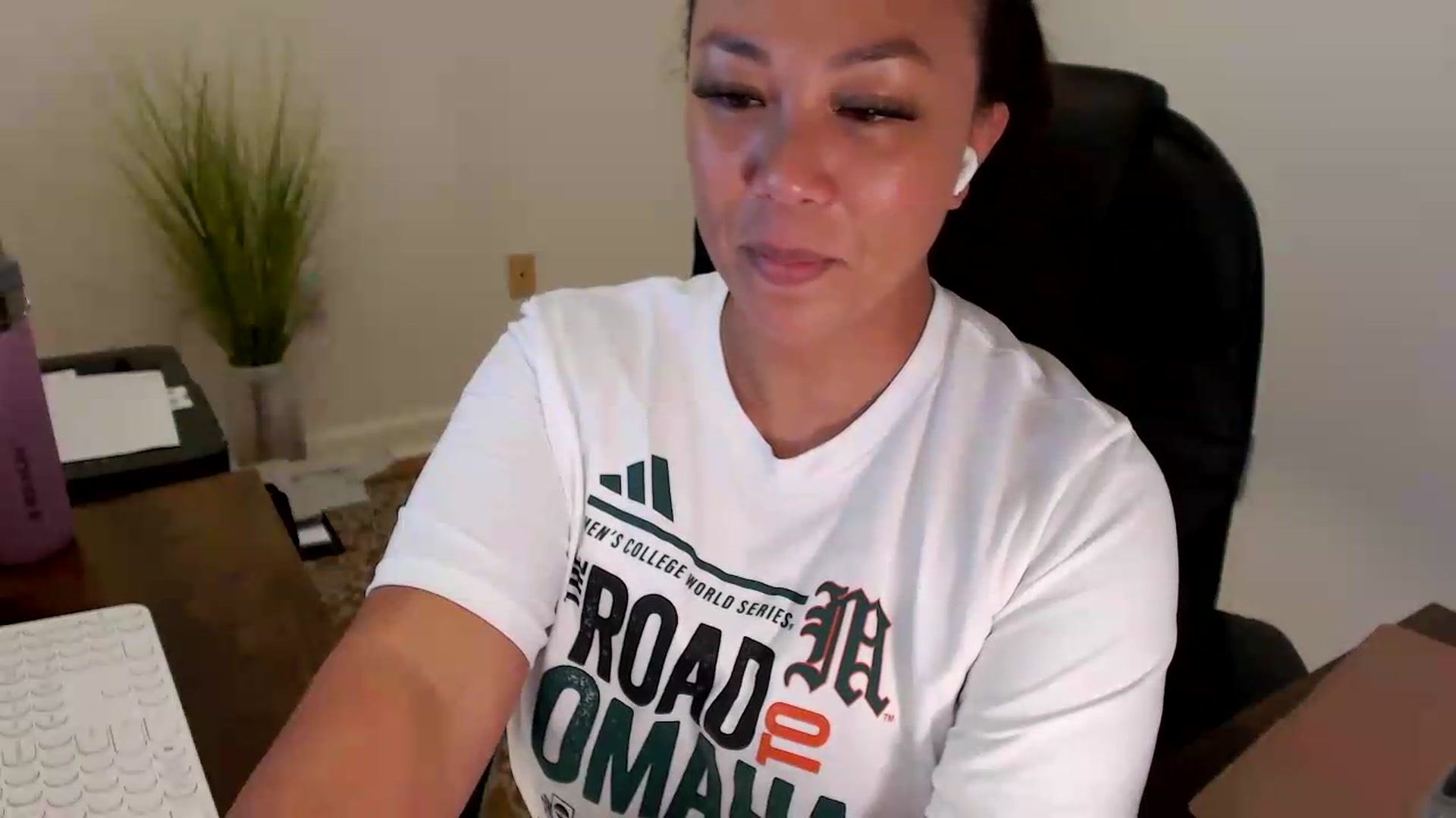 Gallery image thumbnail from MickaylaStar's myfreecams stream on, 07/21/2026, 16:41 image 3 of 20