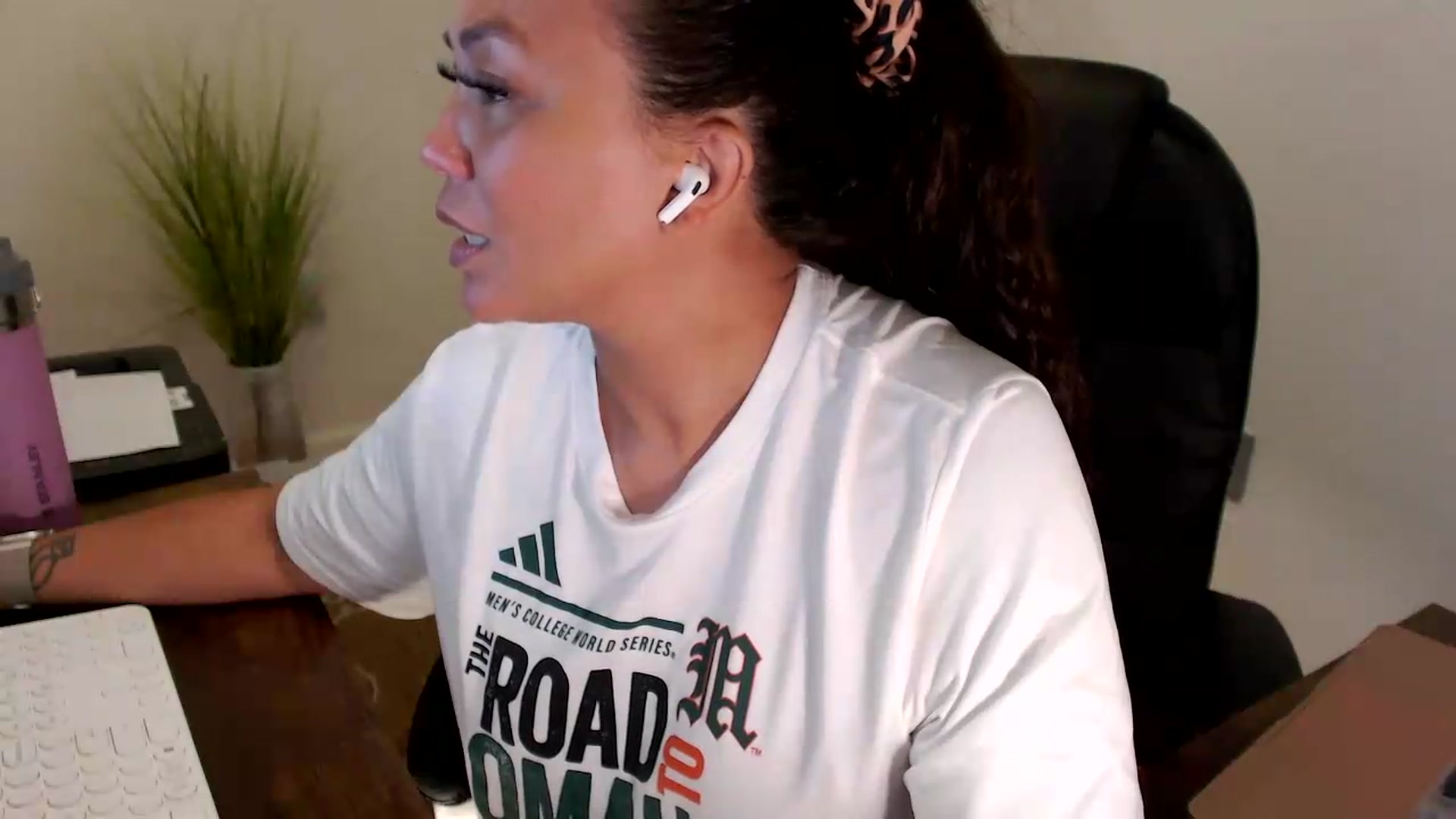 Gallery image thumbnail from MickaylaStar's myfreecams stream on, 07/21/2026, 17:04 image 20 of 20