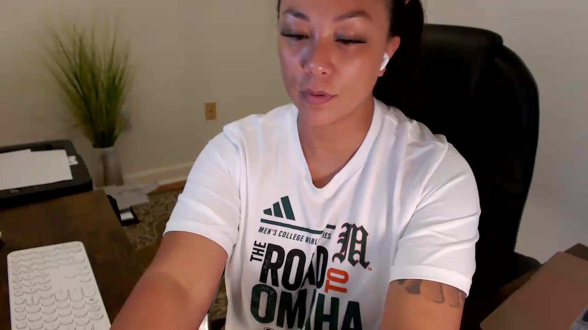 Gallery image thumbnail from MickaylaStar's myfreecams stream on, 07/21/2026, 18:15 image 13 of 20