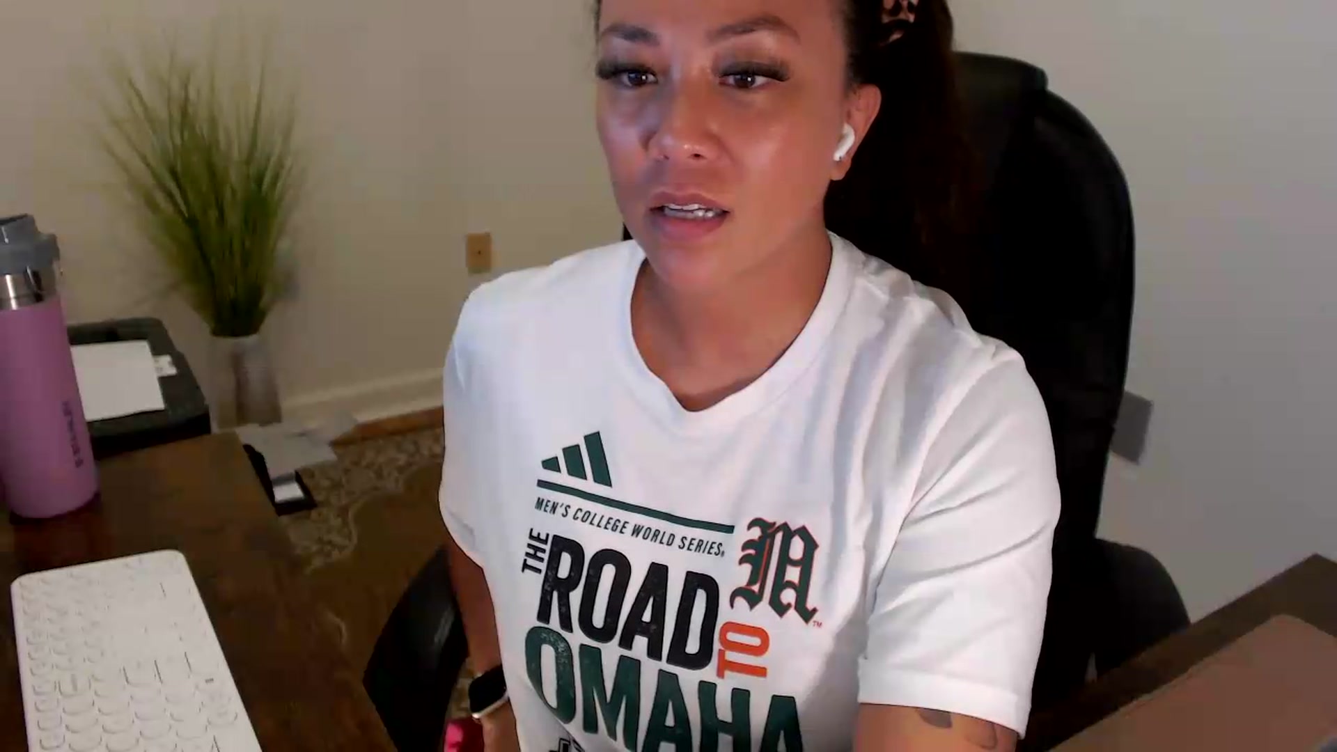 Gallery image thumbnail from MickaylaStar's myfreecams stream on, 07/21/2026, 19:18 image 10 of 20