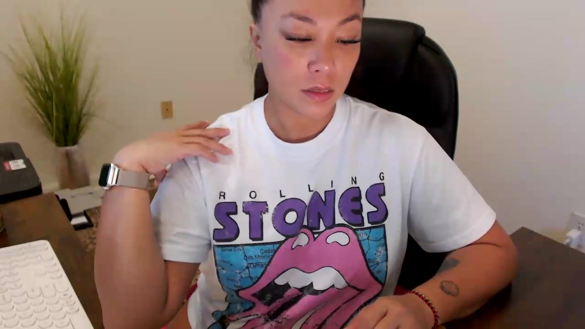 Gallery image thumbnail from MickaylaStar's myfreecams stream on, 07/22/2026, 15:41 image 7 of 20