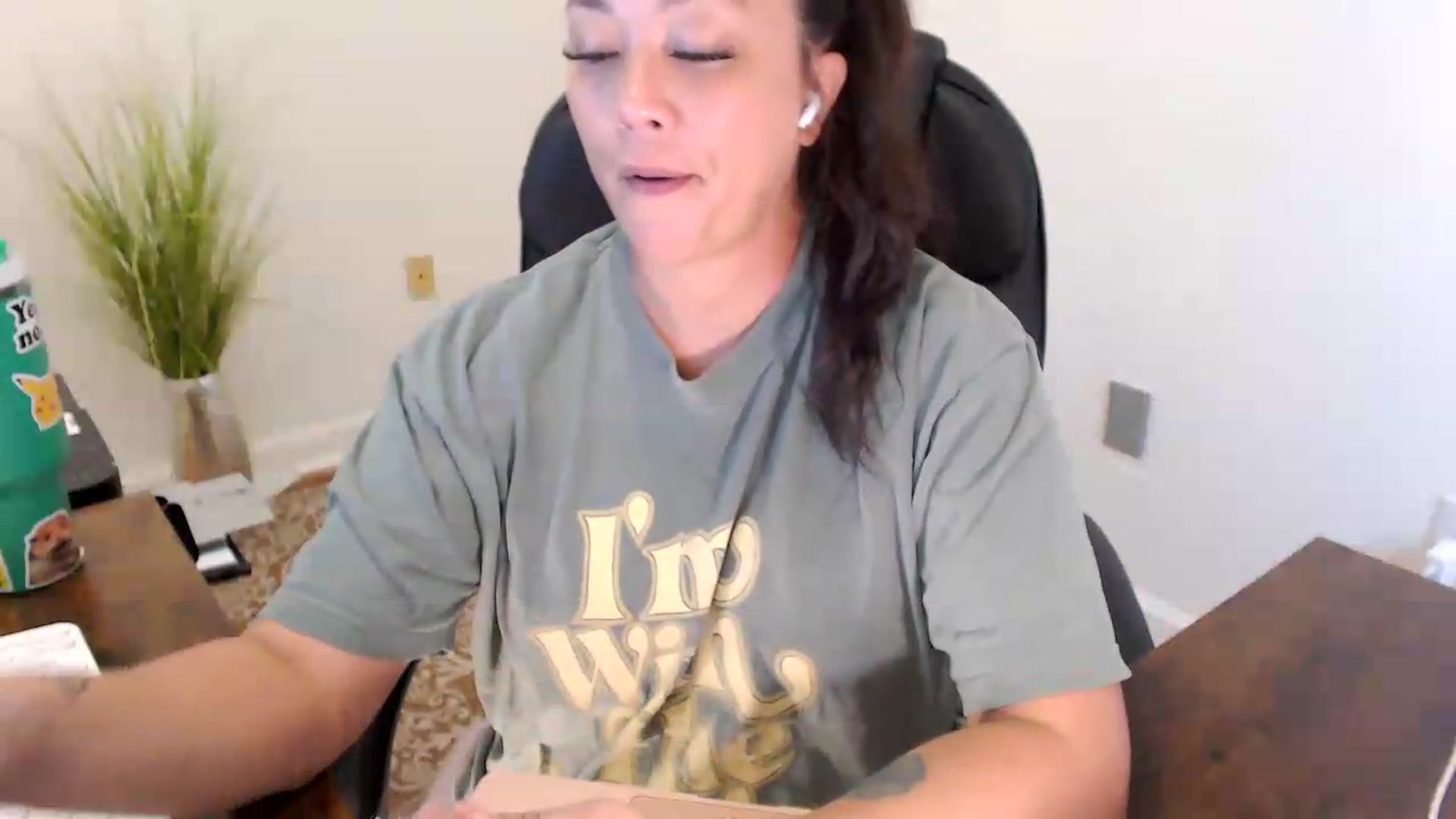Gallery image thumbnail from MickaylaStar's myfreecams stream on, 07/23/2026, 19:12 image 8 of 20