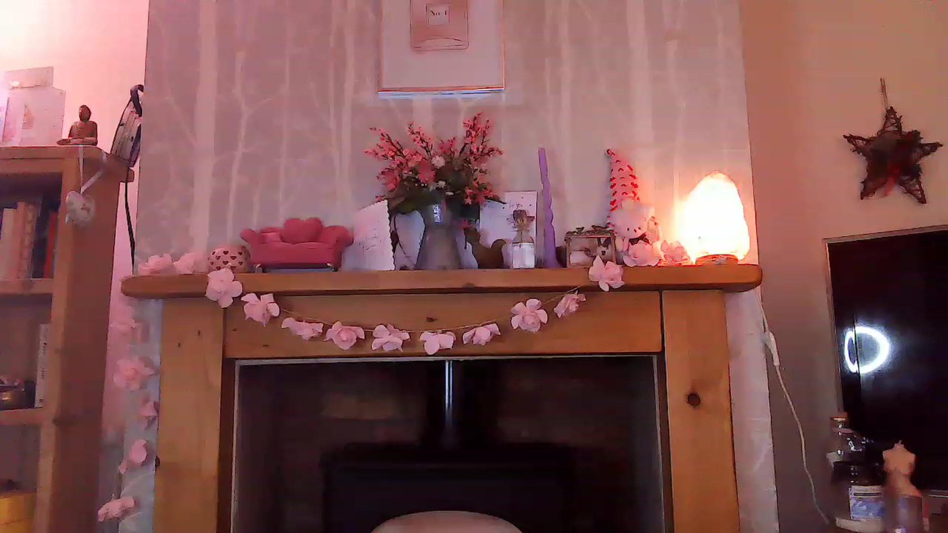 Gallery image thumbnail from MidnightBunny's myfreecams stream on, 03/12/2023, 07:07 image 16 of 20