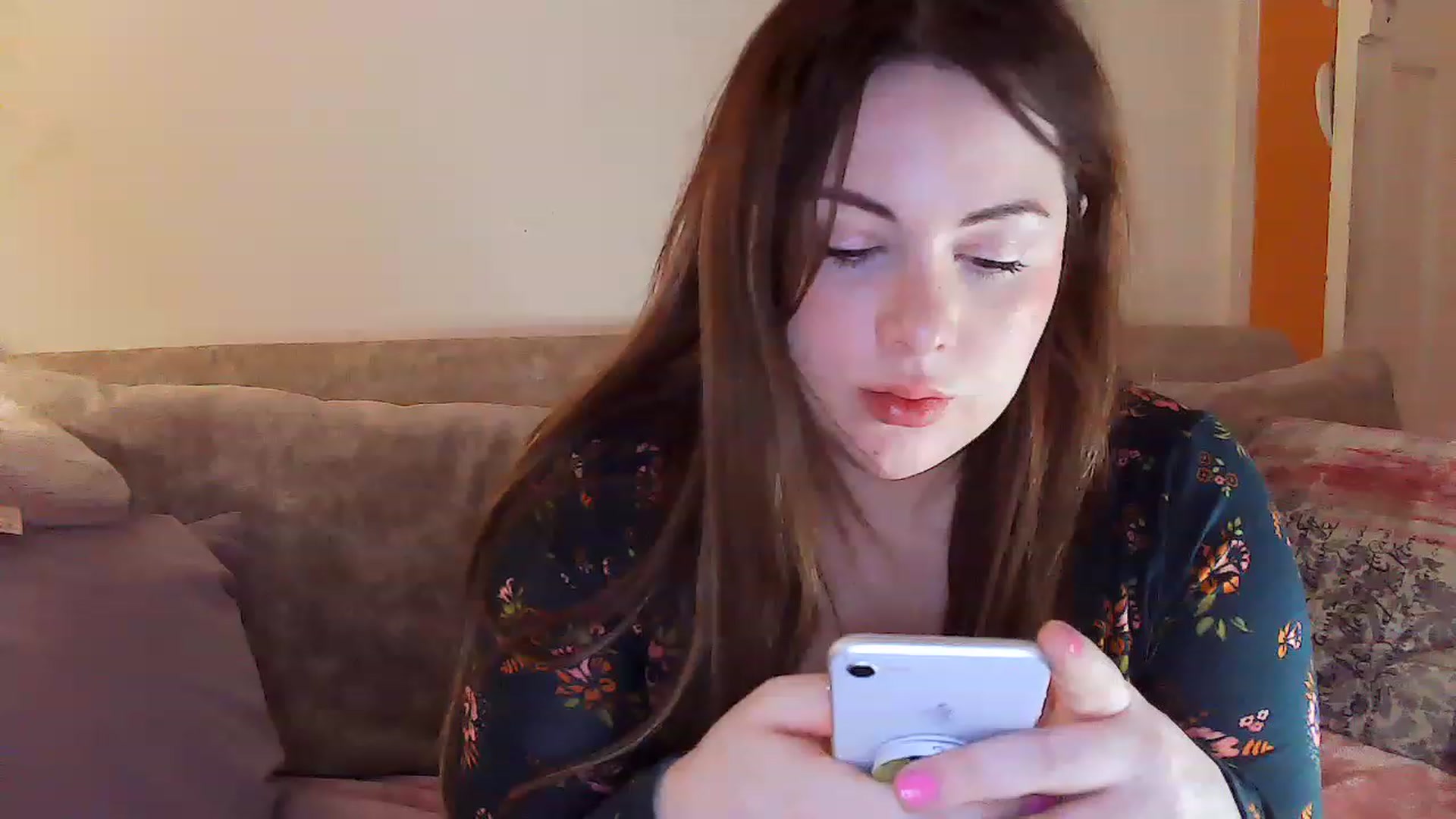 Gallery image thumbnail from MidnightBunny's myfreecams stream on, 03/16/2023, 02:35 image 2 of 20