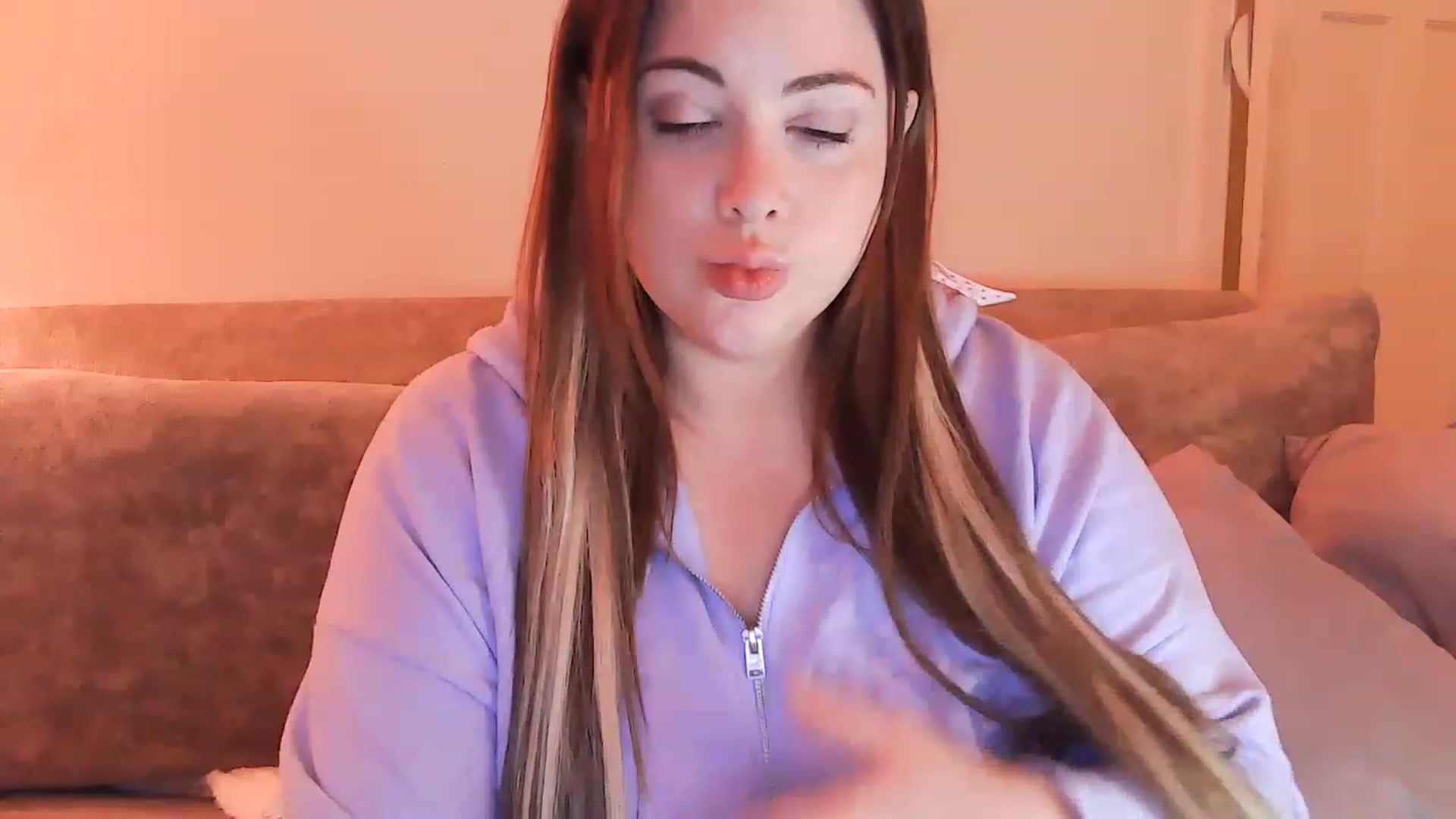 Gallery image thumbnail from MidnightBunny's myfreecams stream on, 04/12/2023, 03:26 image 15 of 20