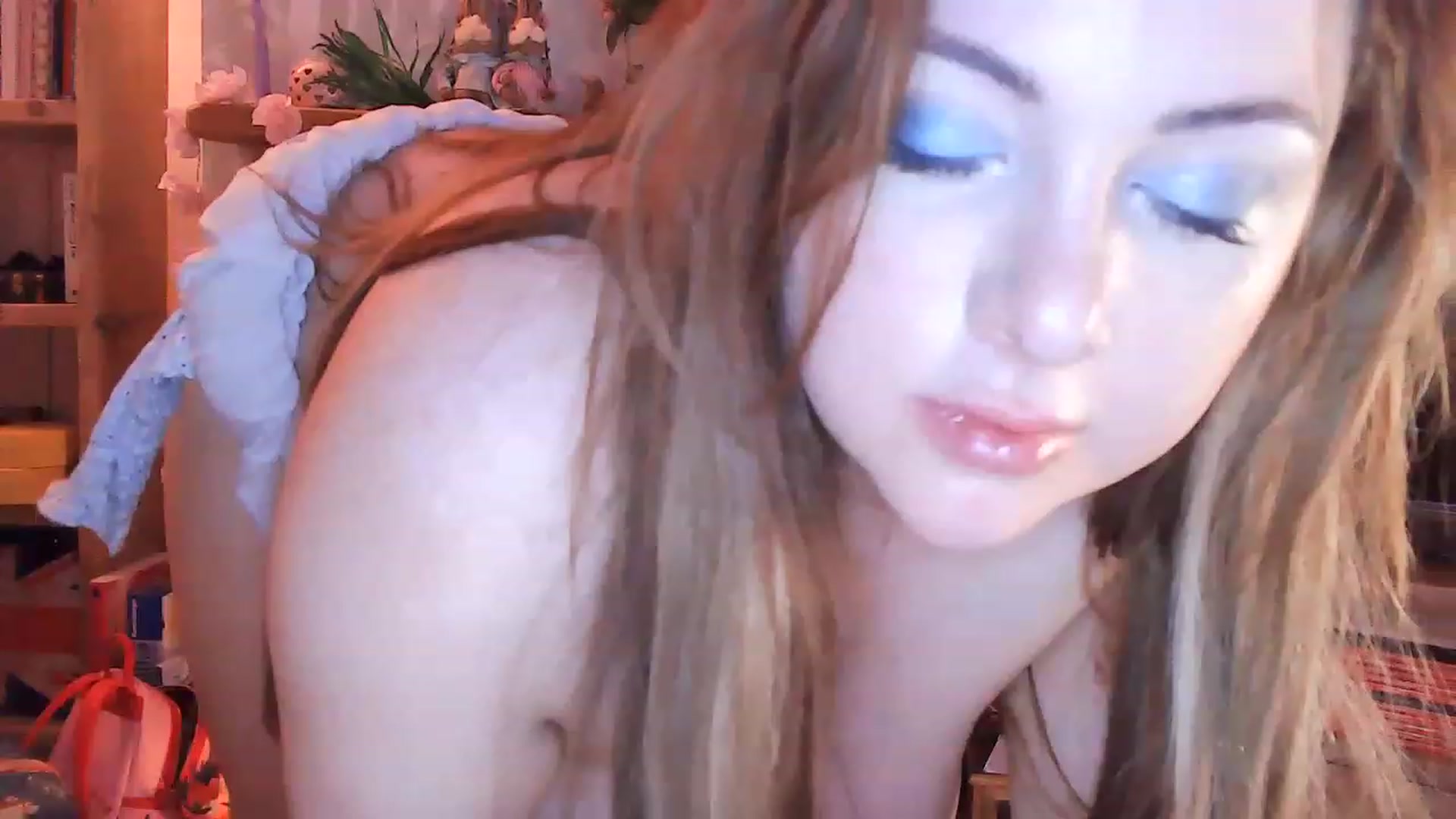 Gallery image thumbnail from MidnightBunny's myfreecams stream on, 04/24/2023, 06:13 image 10 of 20