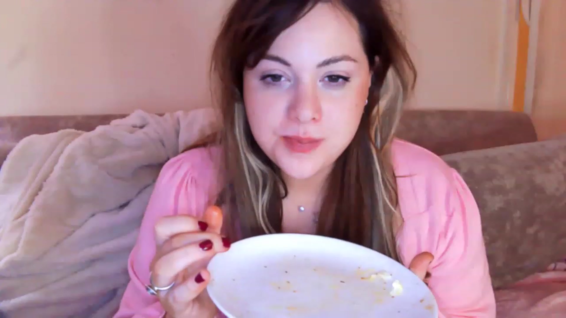 Gallery image thumbnail from MidnightBunny's myfreecams stream on, 05/08/2023, 06:49 image 3 of 20