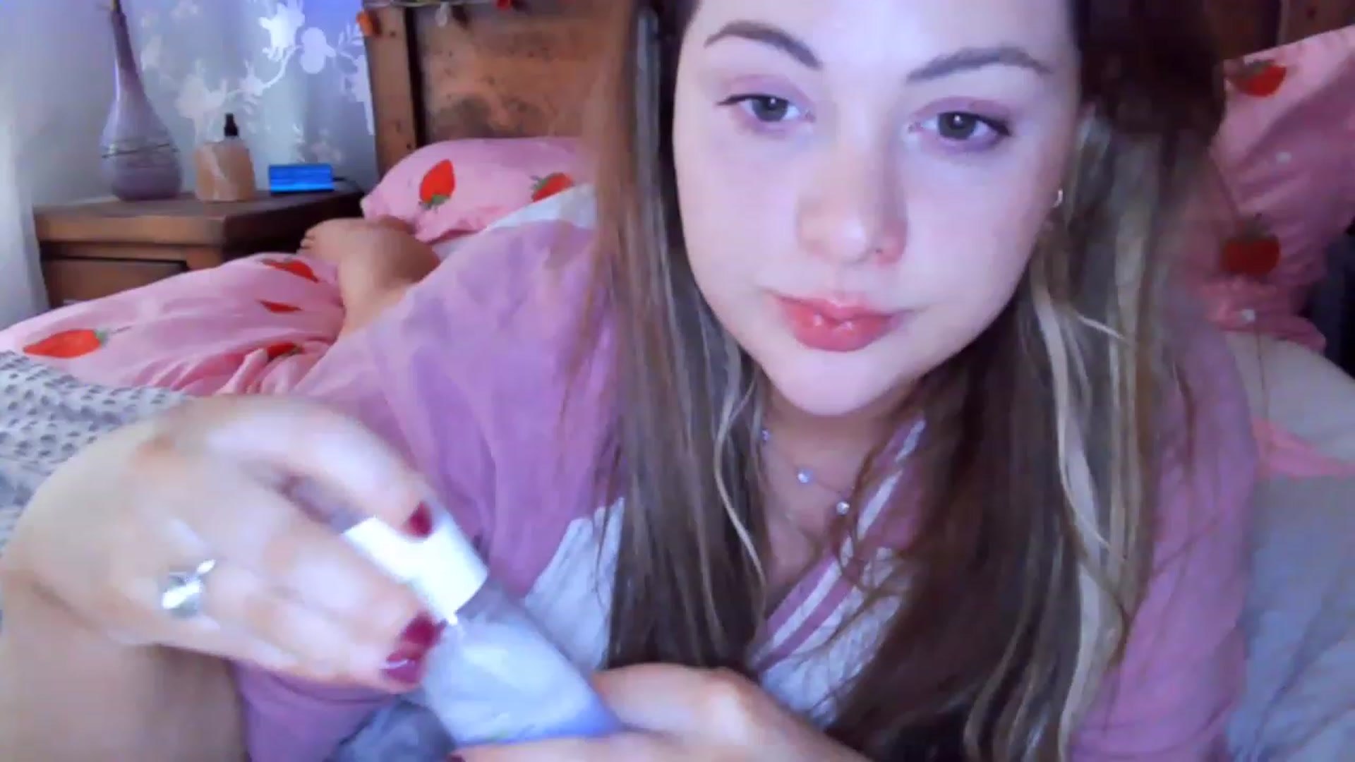 Gallery image thumbnail from MidnightBunny's myfreecams stream on, 05/08/2023, 07:16 image 8 of 20