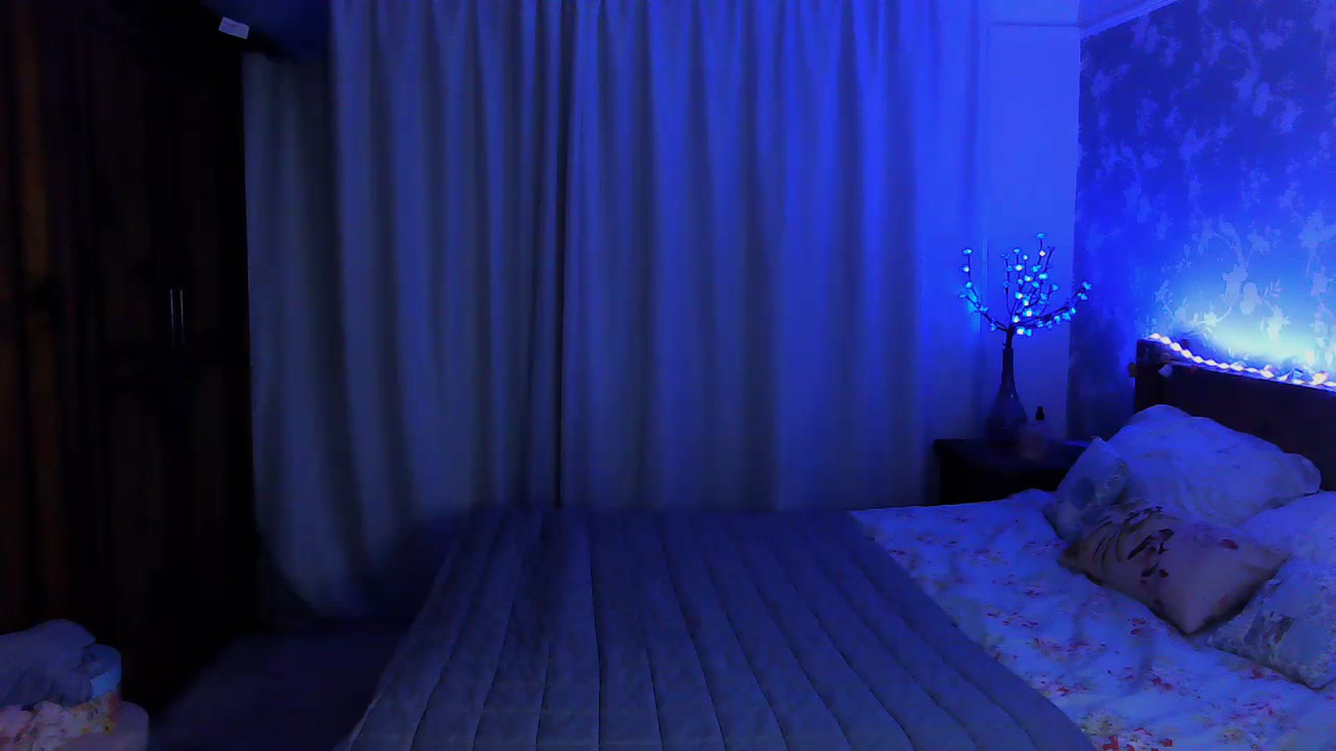Gallery image thumbnail from MidnightBunny's myfreecams stream on, 07/11/2023, 22:21 image 9 of 20