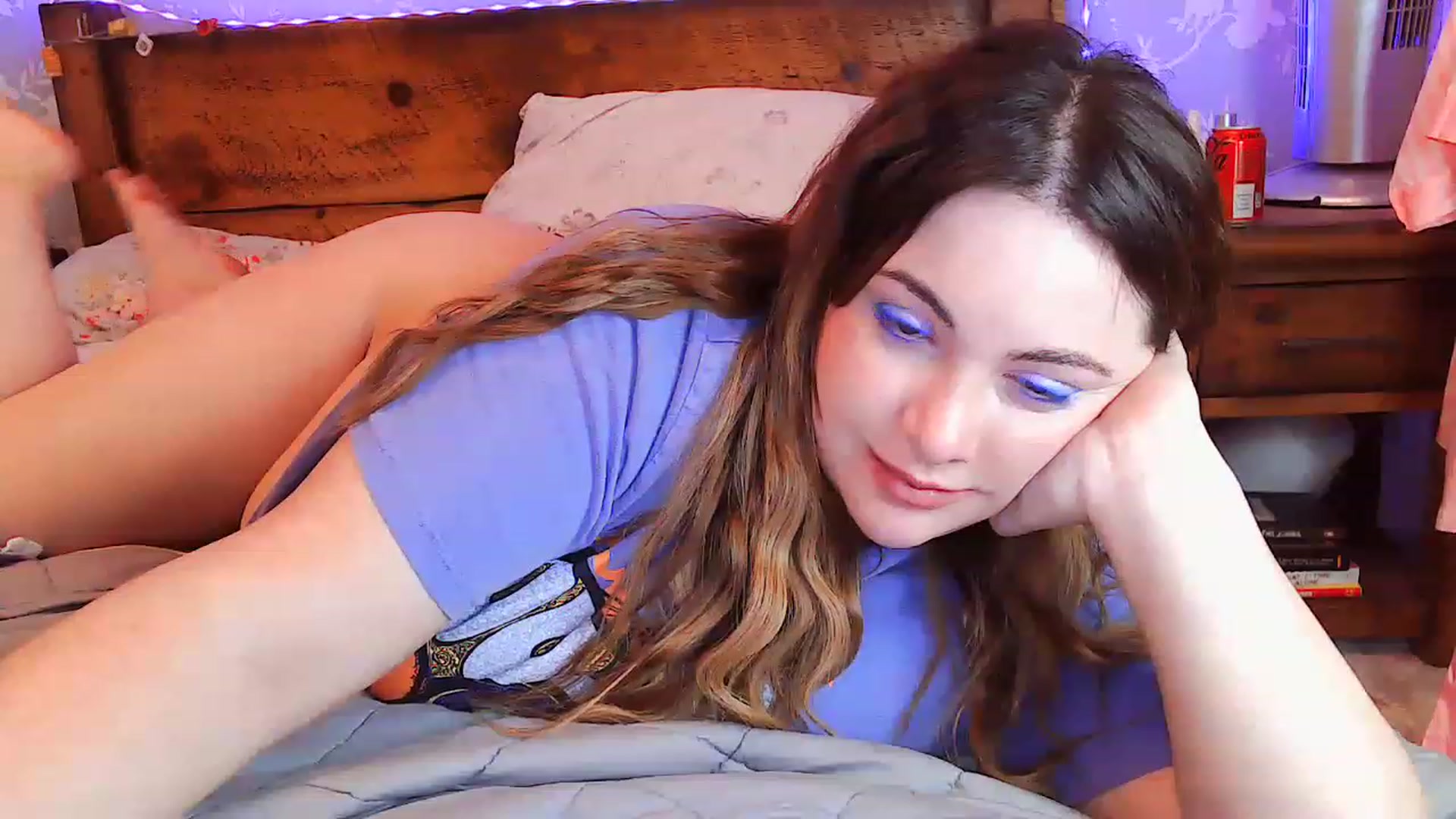 Gallery image thumbnail from MidnightBunny's myfreecams stream on, 08/06/2023, 07:39 image 6 of 20