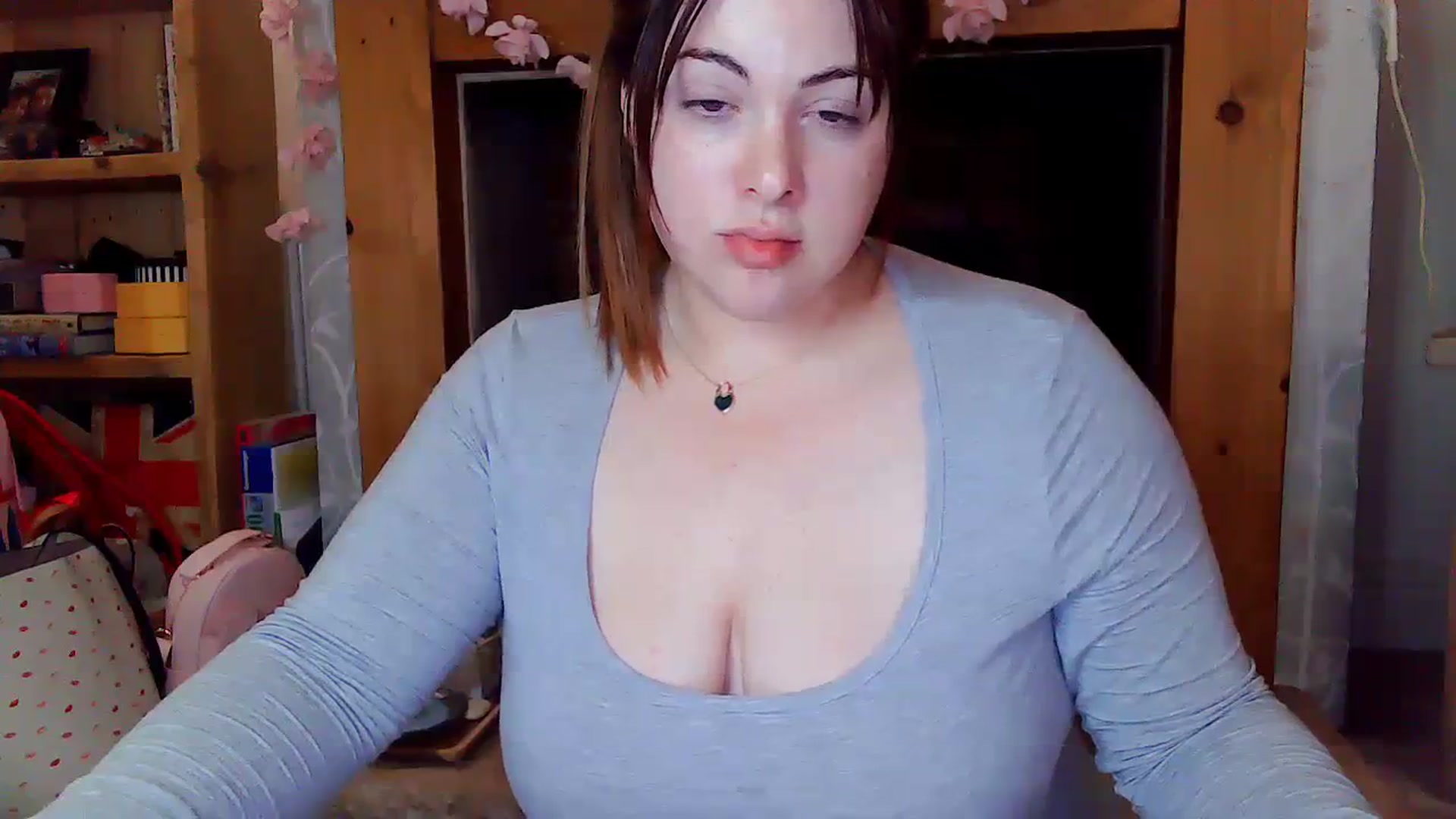 Gallery image thumbnail from MidnightBunny's myfreecams stream on, 09/22/2023, 10:12 image 6 of 20