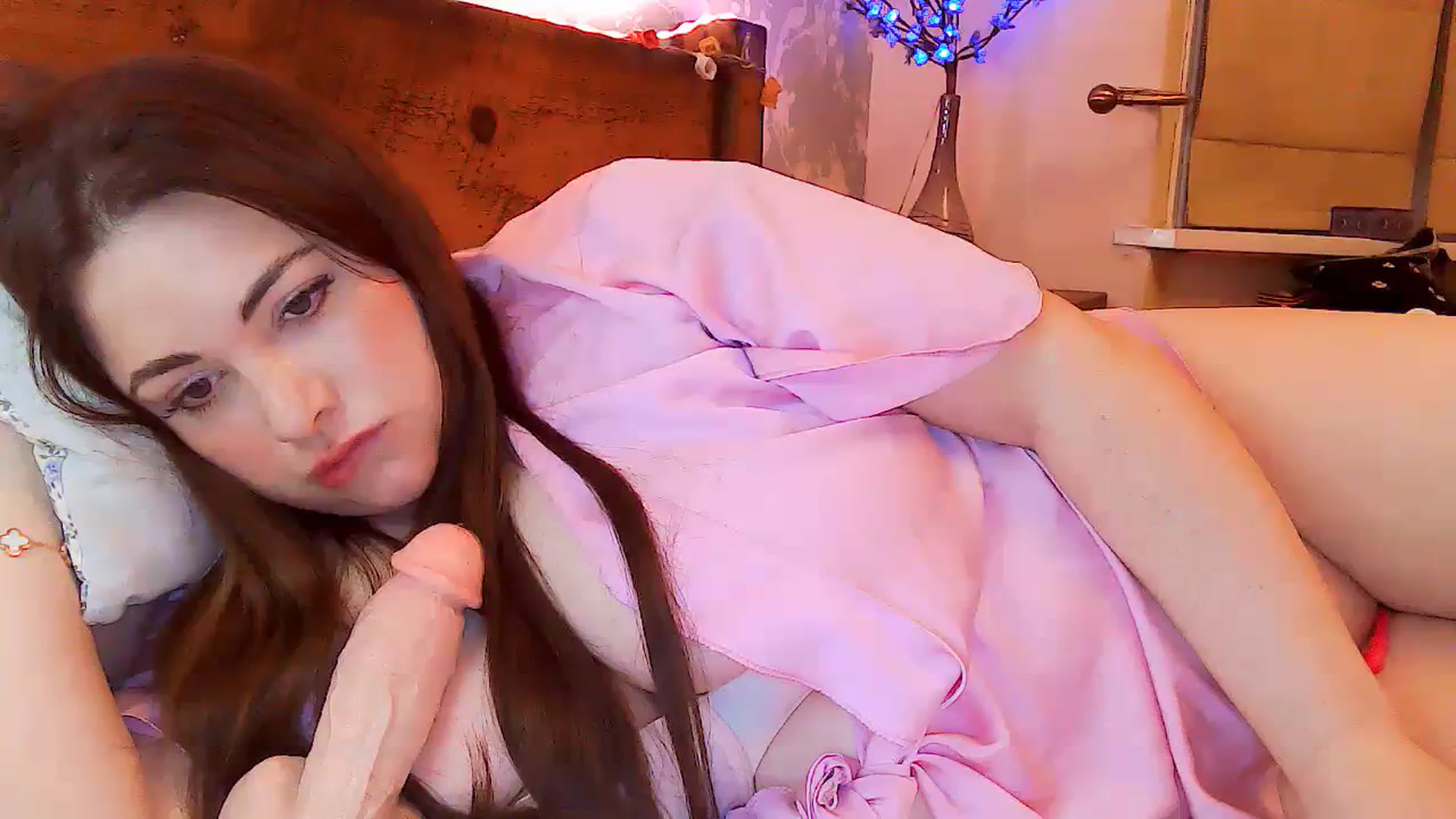 Gallery image thumbnail from MidnightBunny's myfreecams stream on, 11/29/2023, 07:36 image 5 of 20