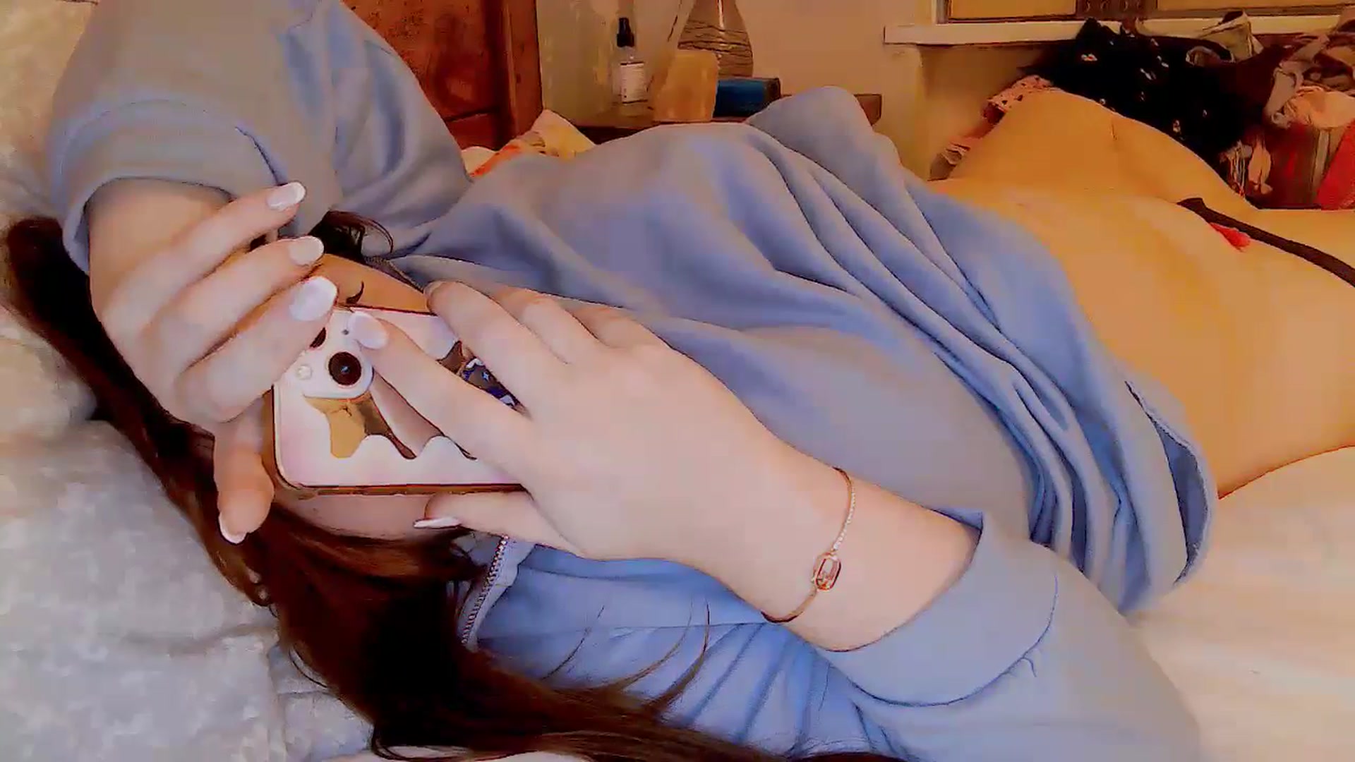 Gallery image thumbnail from MidnightBunny's myfreecams stream on, 12/08/2023, 05:25 image 19 of 20