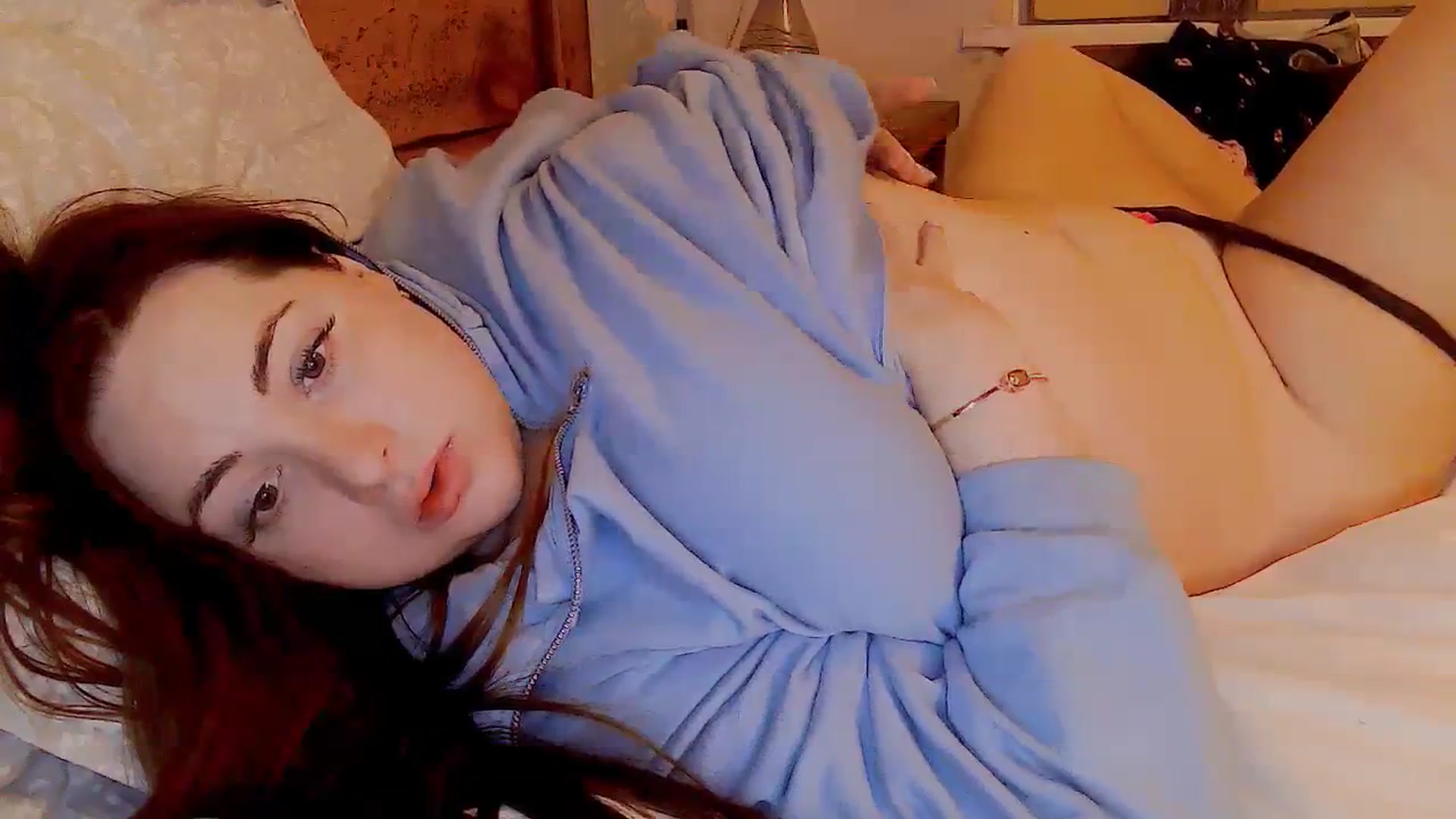 Gallery image thumbnail from MidnightBunny's myfreecams stream on, 12/08/2023, 05:25 image 13 of 20