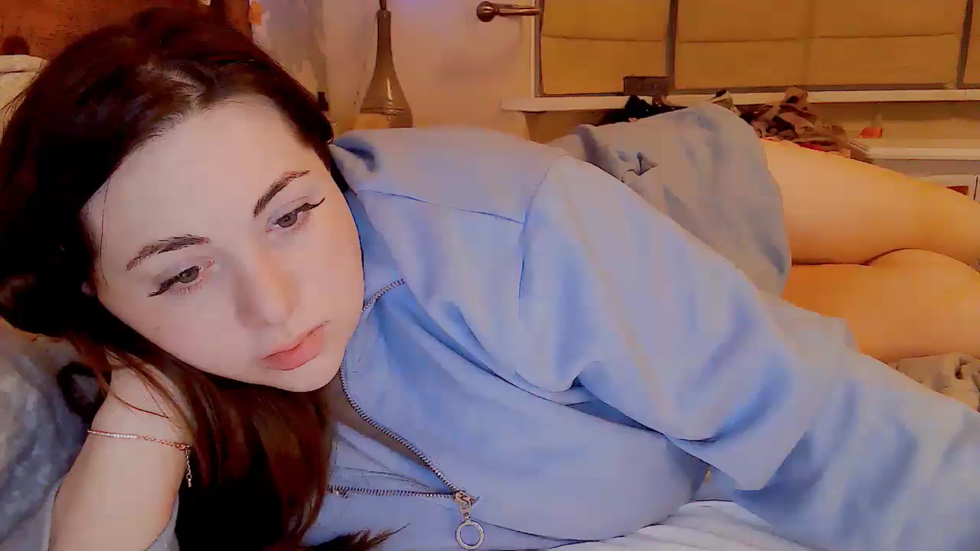 Gallery image thumbnail from MidnightBunny's myfreecams stream on, 12/08/2023, 05:25 image 4 of 20