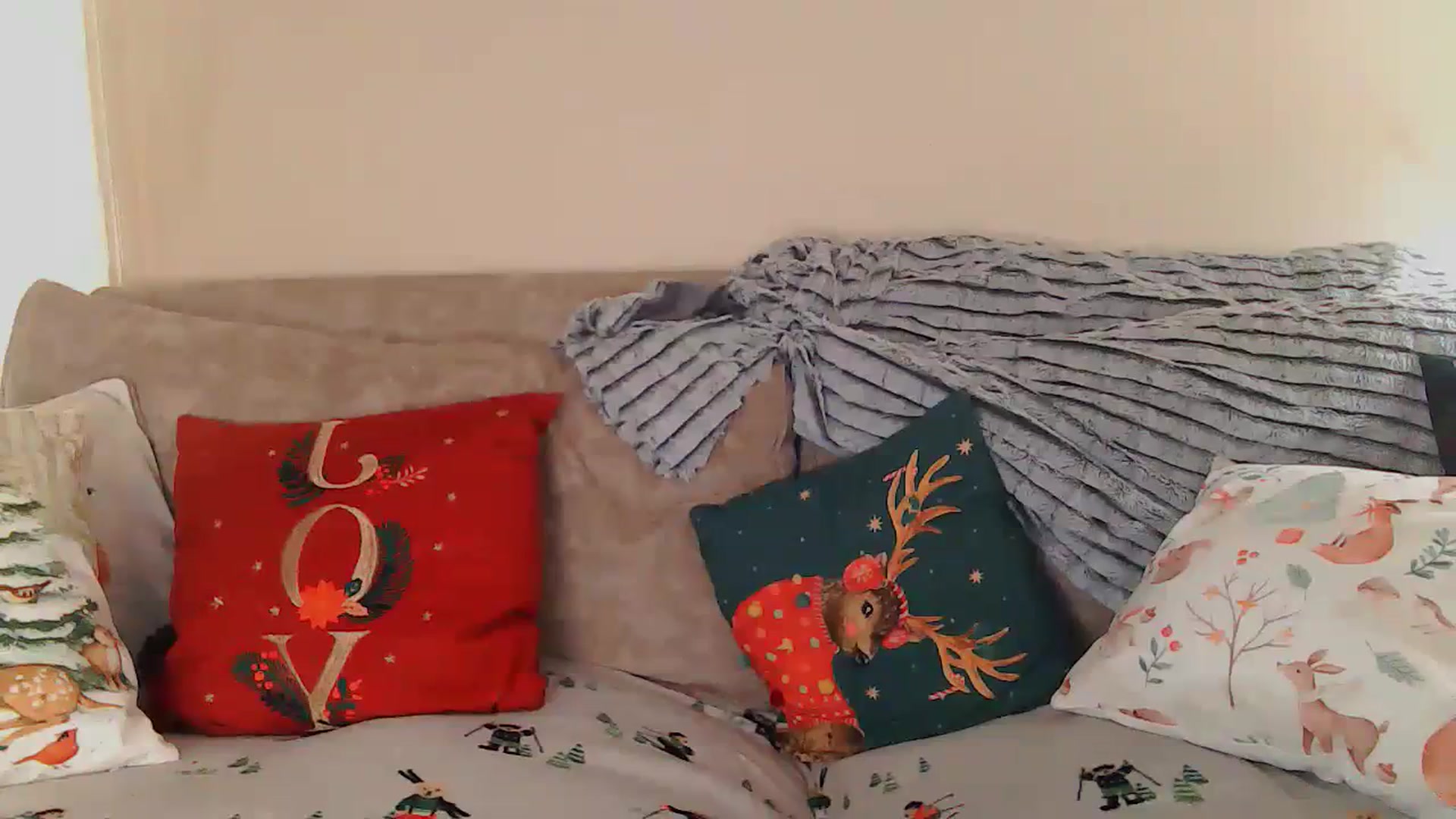 Gallery image thumbnail from MidnightBunny's myfreecams stream on, 12/18/2023, 11:06 image 10 of 20