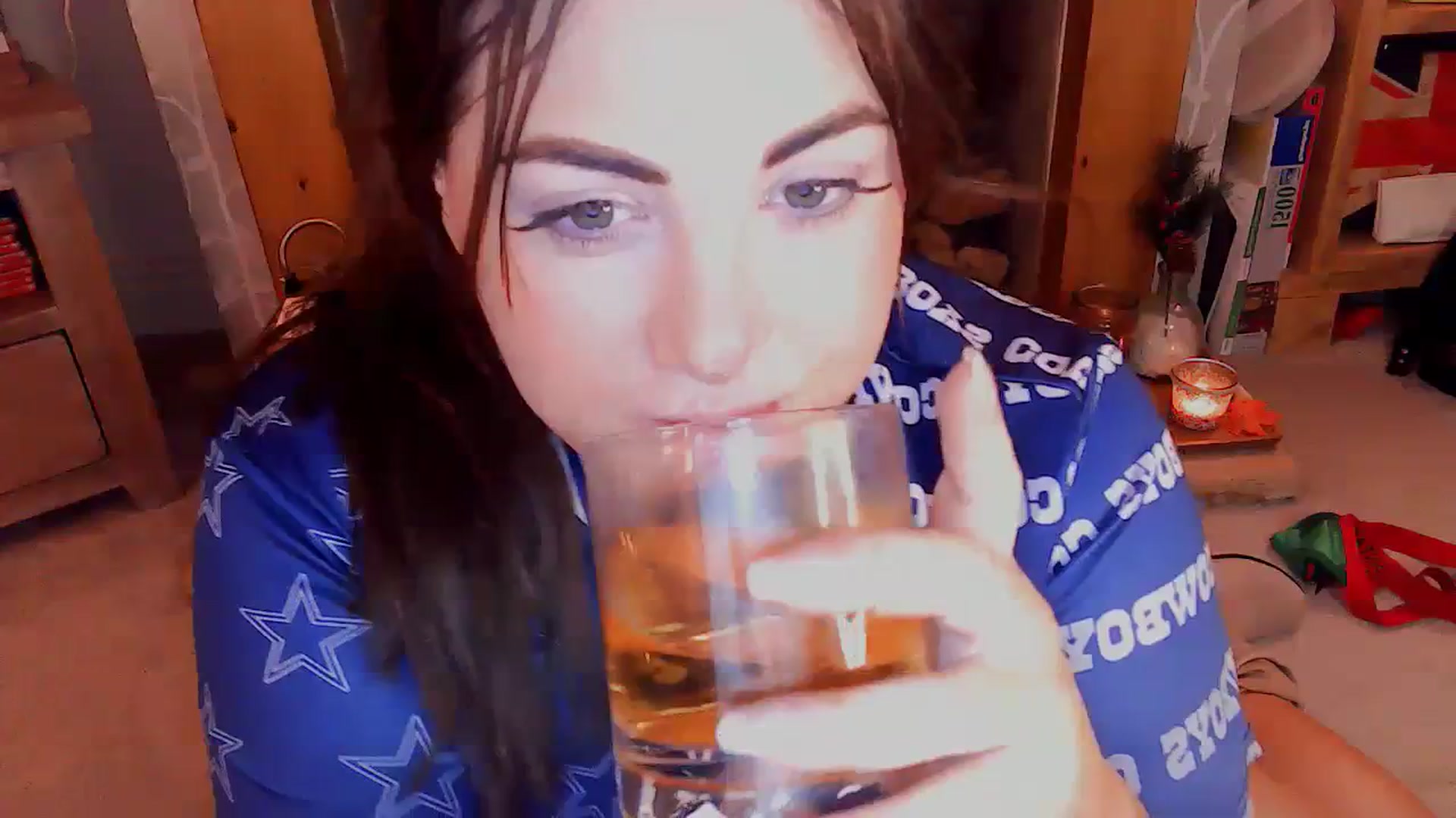 Gallery image thumbnail from MidnightBunny's myfreecams stream on, 12/22/2023, 05:51 image 10 of 20