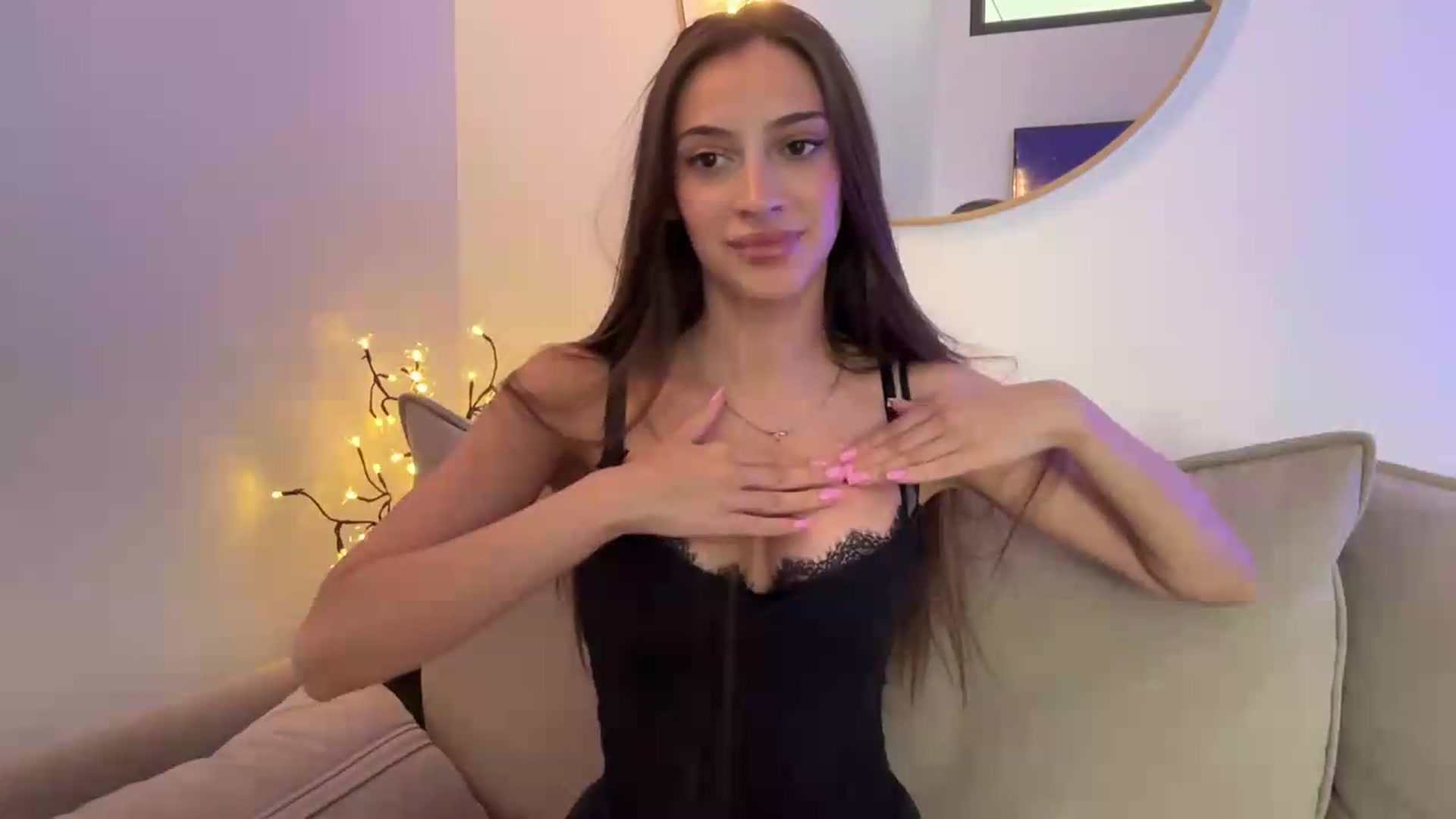Gallery image thumbnail from MidnightElle's myfreecams stream on, 08/08/2026, 13:12 image 3 of 20
