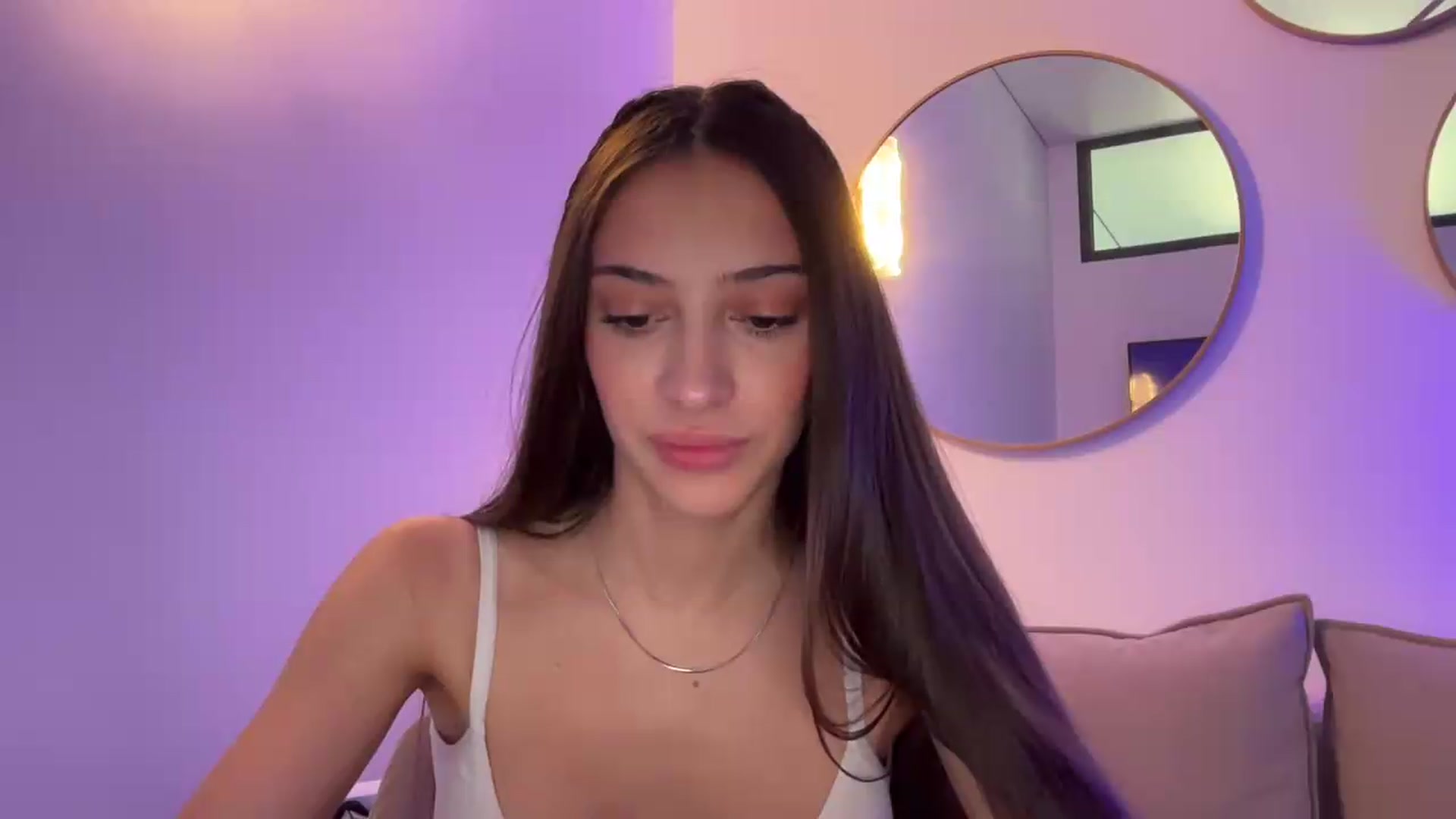 Gallery image thumbnail from MidnightElle's myfreecams stream on, 08/11/2026, 07:30 image 20 of 20