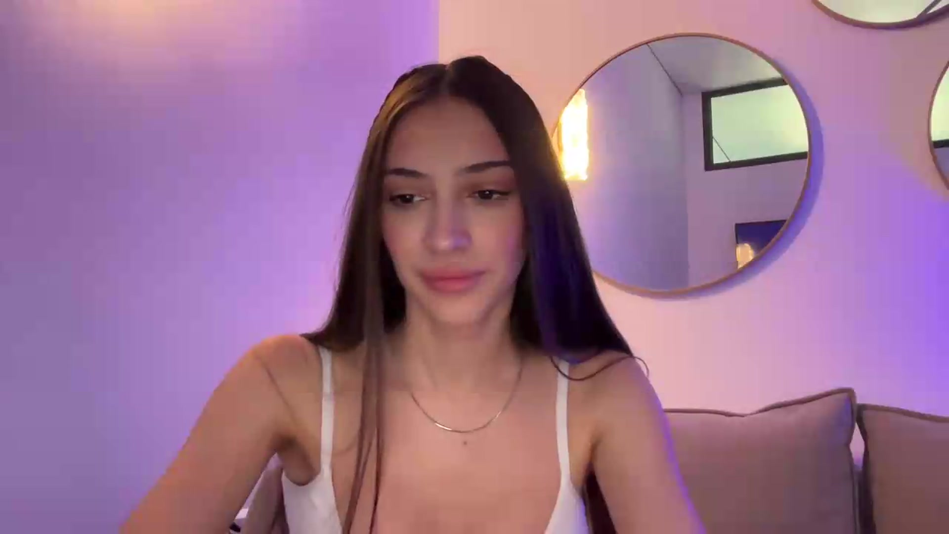 Gallery image thumbnail from MidnightElle's myfreecams stream on, 08/11/2026, 07:30 image 18 of 20