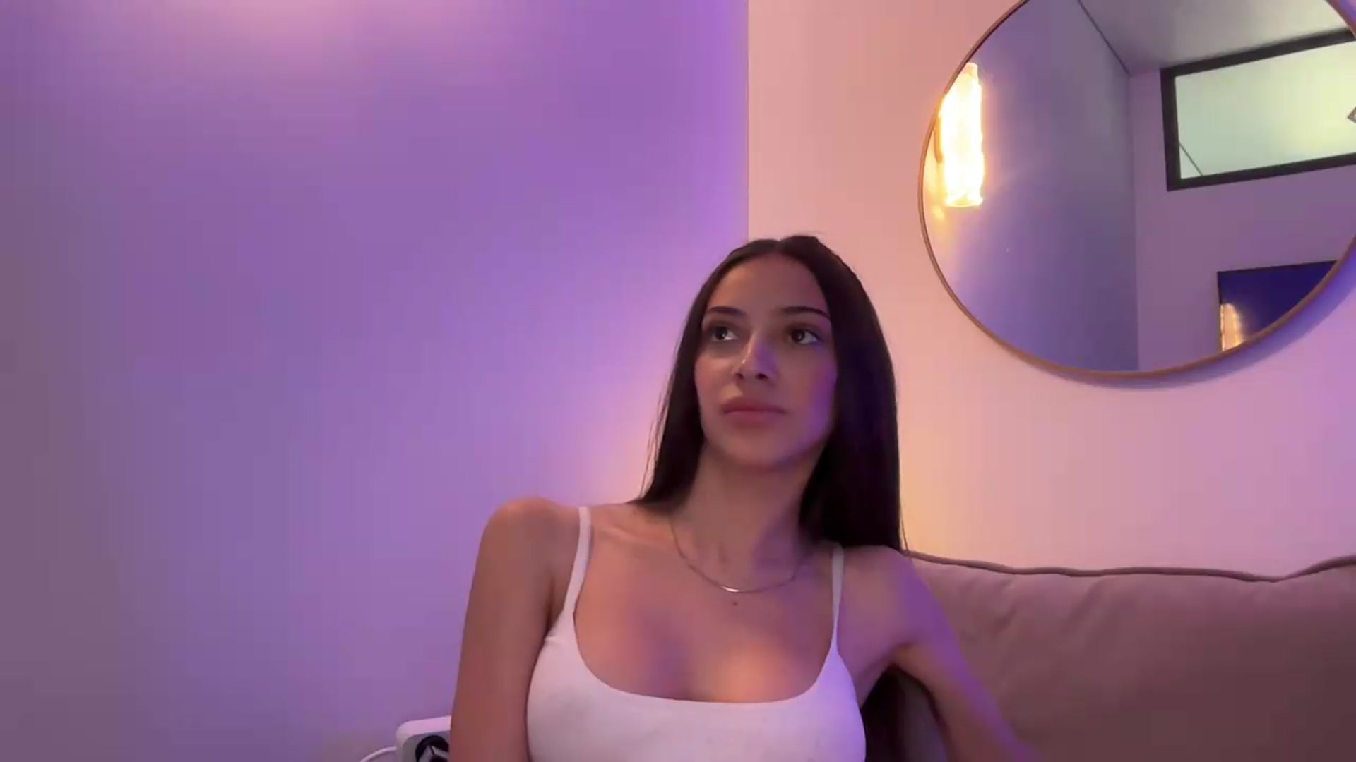 Gallery image thumbnail from MidnightElle's myfreecams stream on, 08/11/2026, 08:01 image 15 of 20