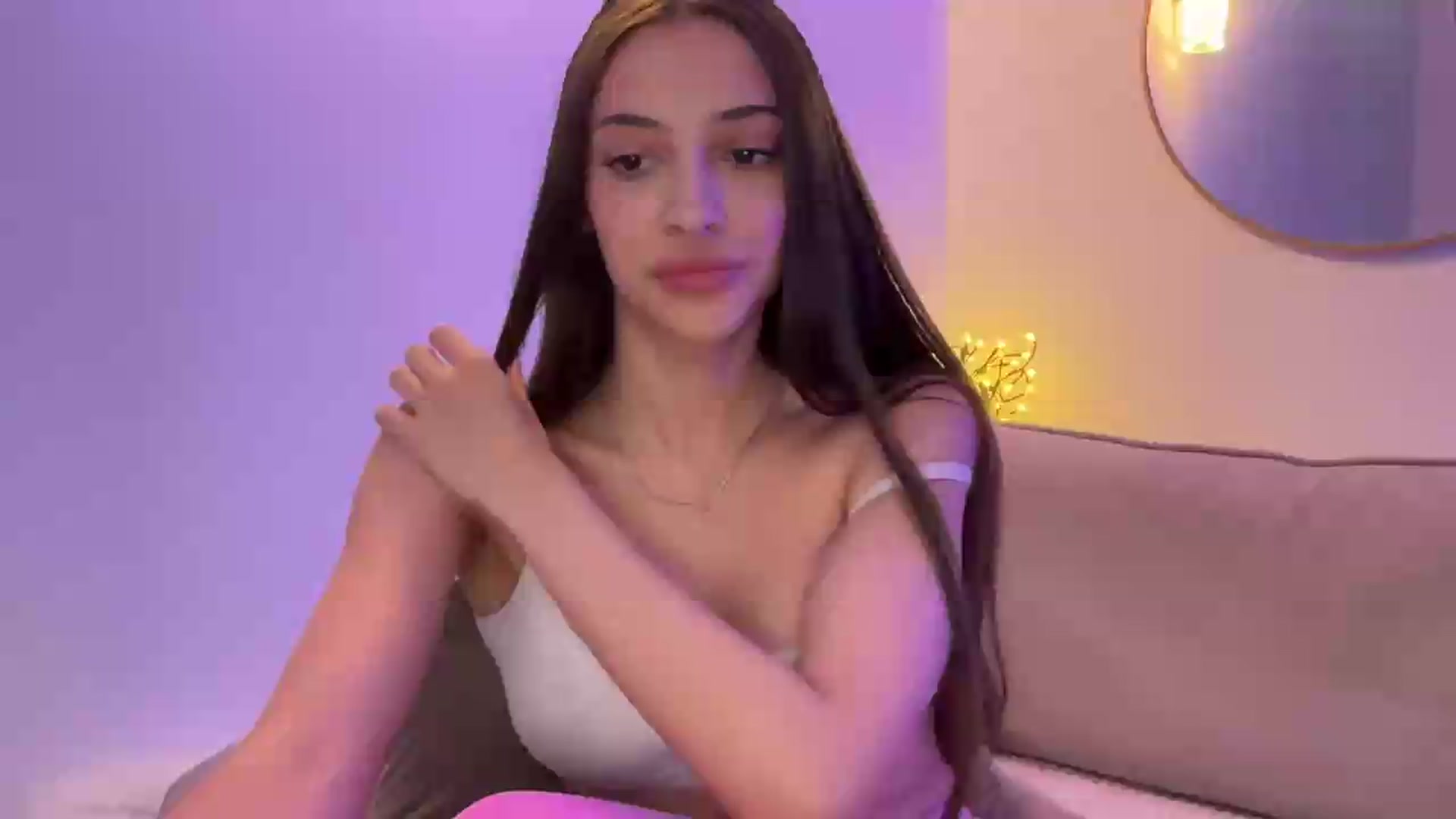 Gallery image thumbnail from MidnightElle's myfreecams stream on, 08/11/2026, 09:41 image 6 of 20