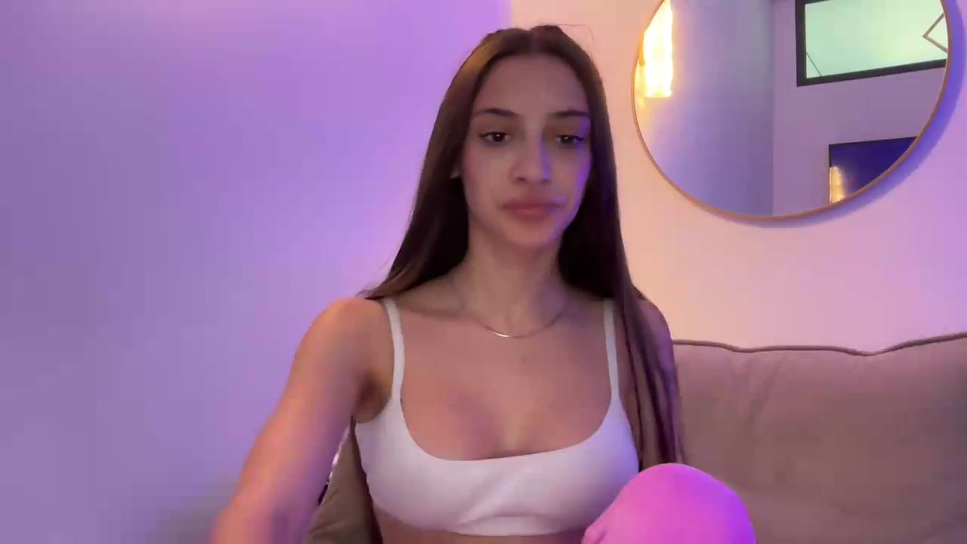 Gallery image thumbnail from MidnightElle's myfreecams stream on, 08/11/2026, 11:07 image 17 of 20
