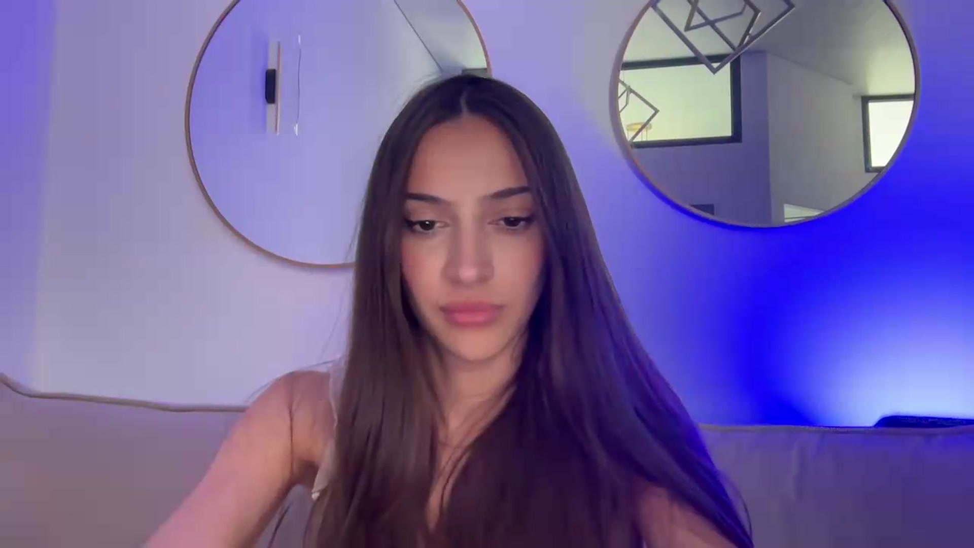 Gallery image thumbnail from MidnightElle's myfreecams stream on, 08/15/2026, 13:14 image 12 of 20