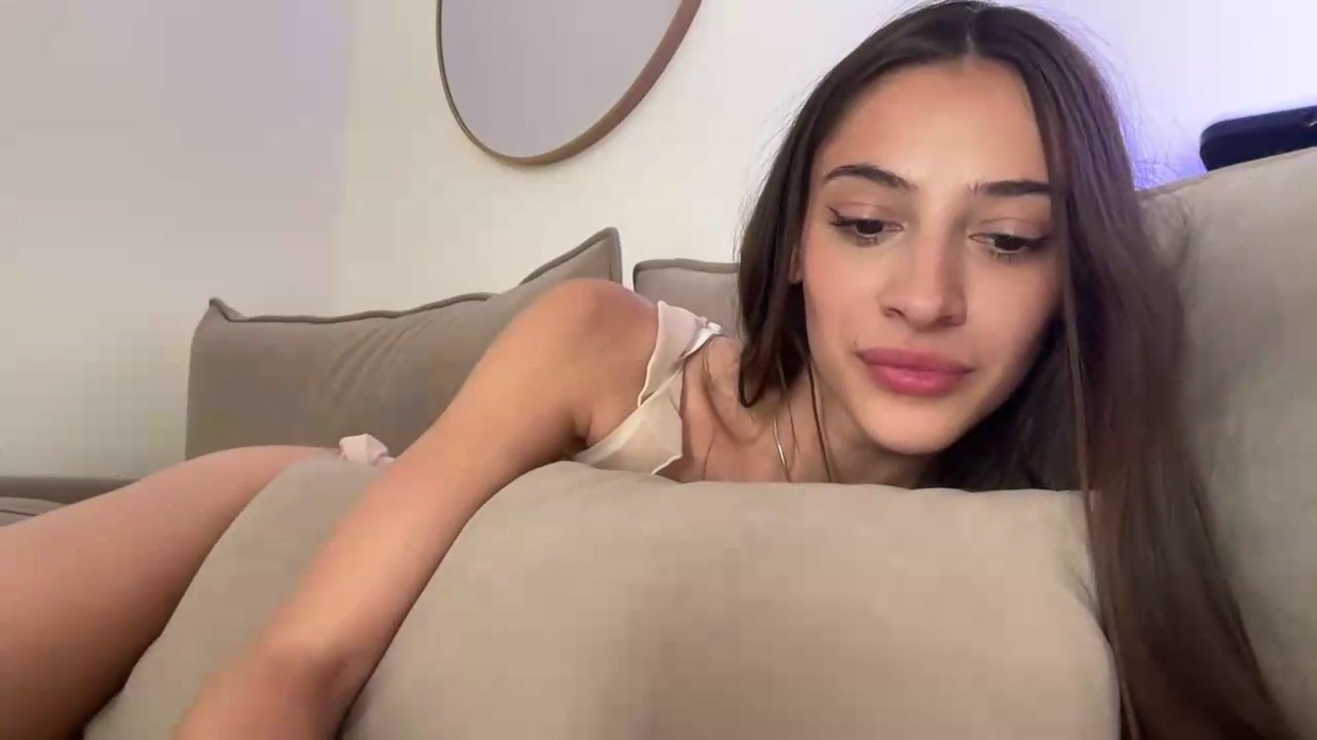 Gallery image thumbnail from MidnightElle's myfreecams stream on, 08/15/2026, 15:19 image 18 of 20