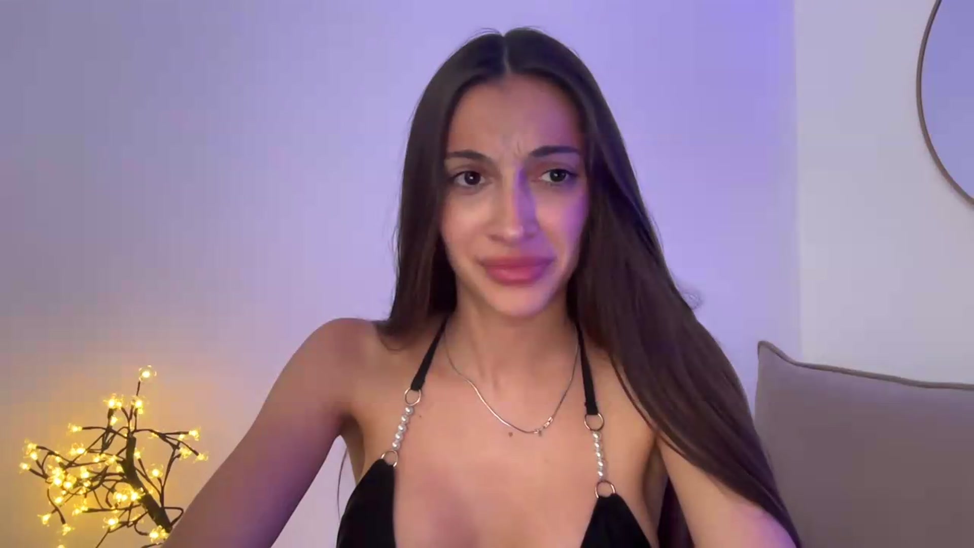 Gallery image thumbnail from MidnightElle's myfreecams stream on, 08/17/2026, 13:55 image 13 of 20