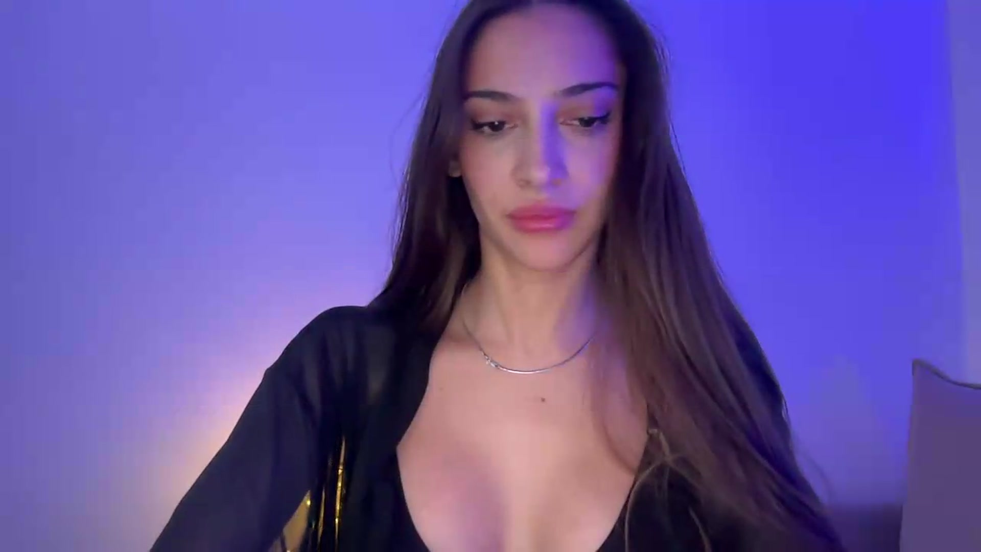 Gallery image thumbnail from MidnightElle's myfreecams stream on, 08/19/2026, 08:47 image 18 of 20
