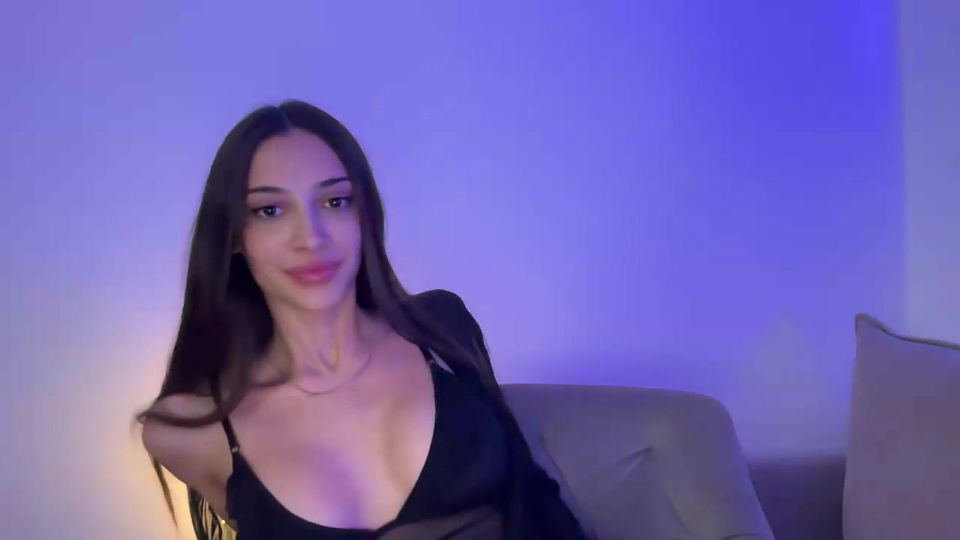 Gallery image thumbnail from MidnightElle's myfreecams stream on, 08/19/2026, 09:37 image 14 of 20