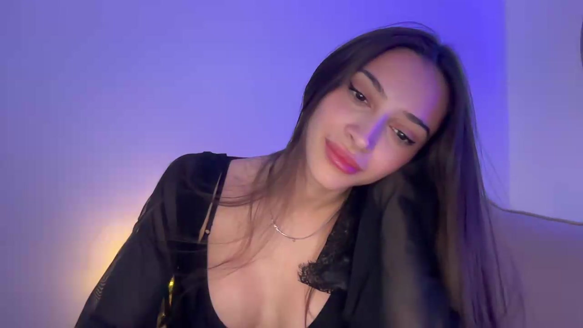 Gallery image thumbnail from MidnightElle's myfreecams stream on, 08/19/2026, 09:37 image 5 of 20