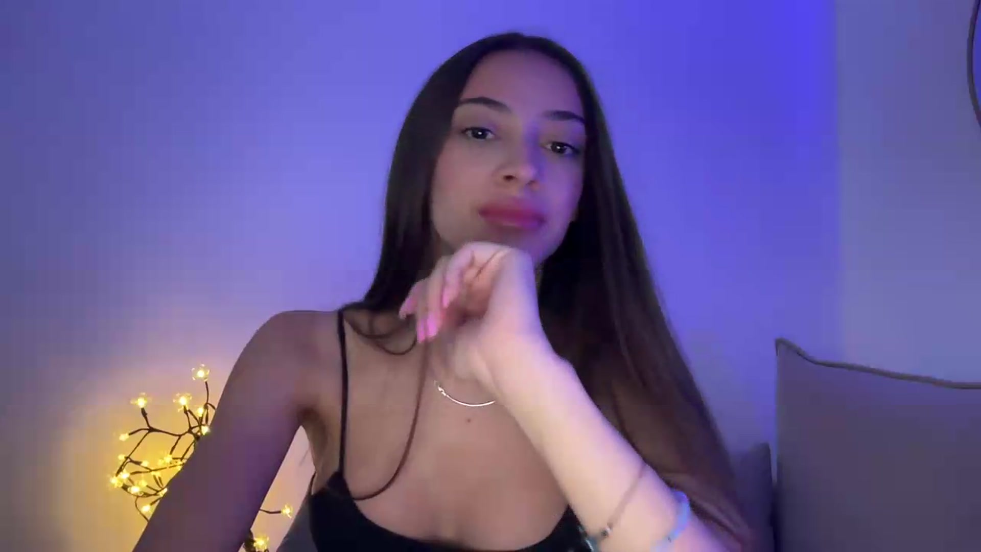 Gallery image thumbnail from MidnightElle's myfreecams stream on, 08/20/2026, 07:50 image 12 of 20