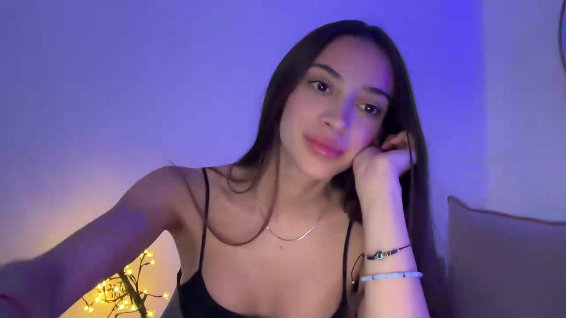 Gallery image thumbnail from MidnightElle's myfreecams stream on, 08/20/2026, 07:50 image 10 of 20