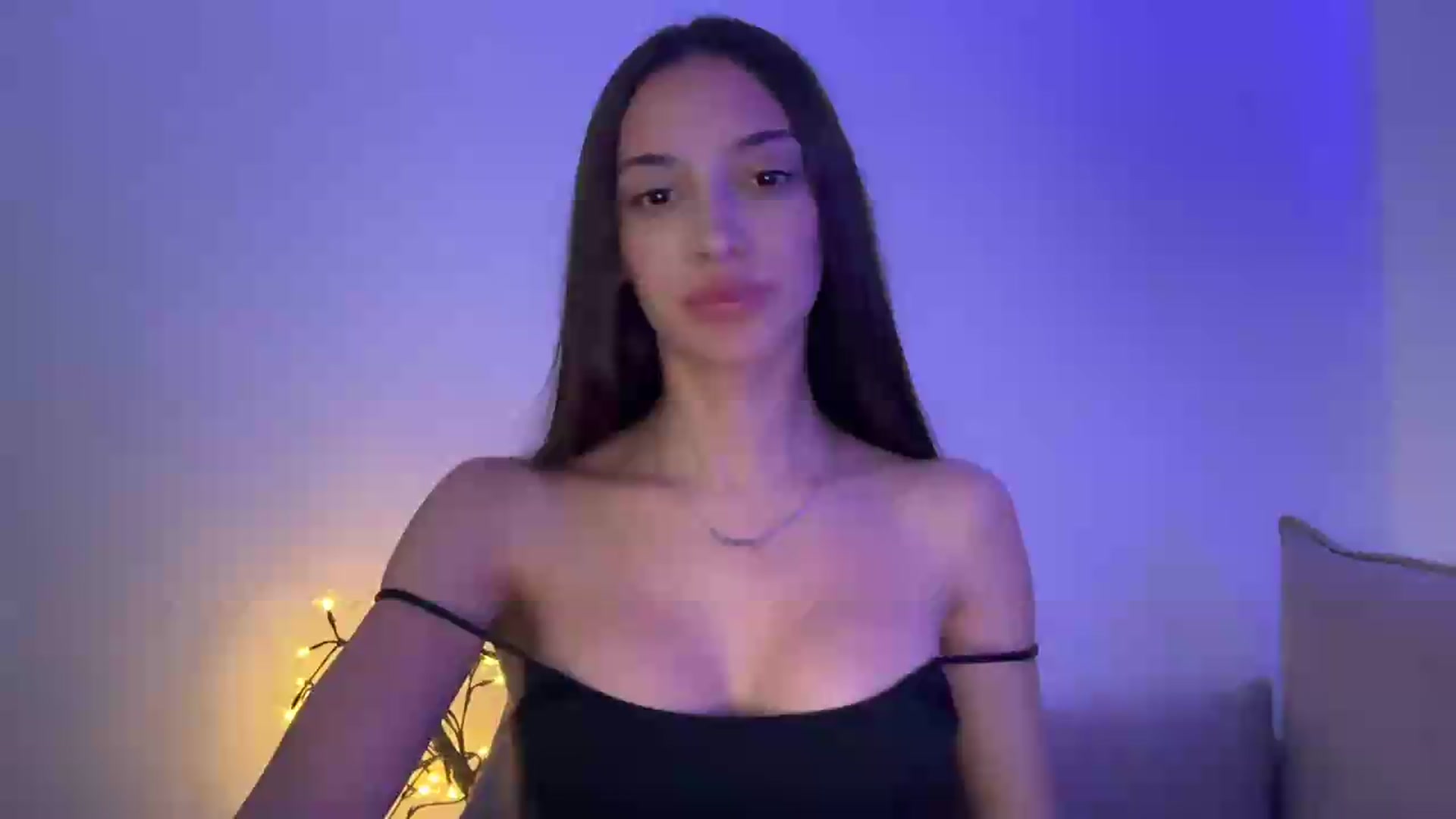 Gallery image thumbnail from MidnightElle's myfreecams stream on, 08/20/2026, 08:52 image 12 of 20